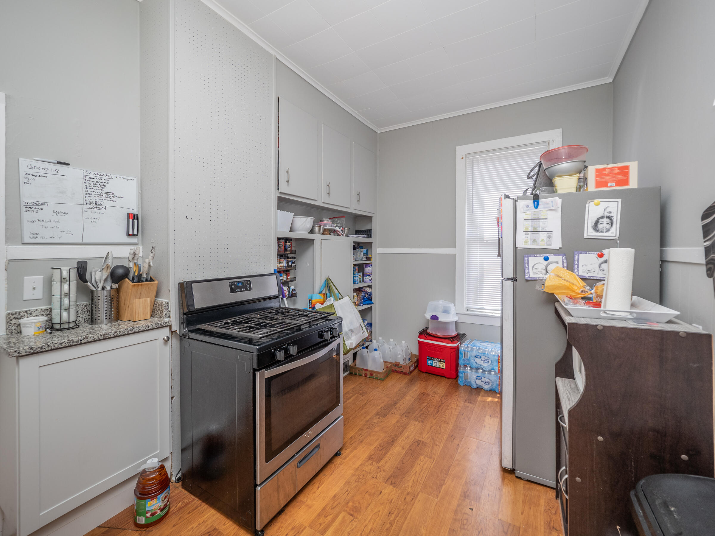 613-615 Davis Street