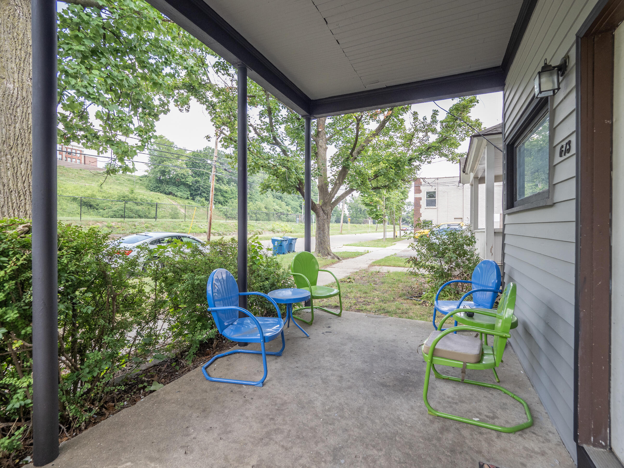 613-615 Davis Street