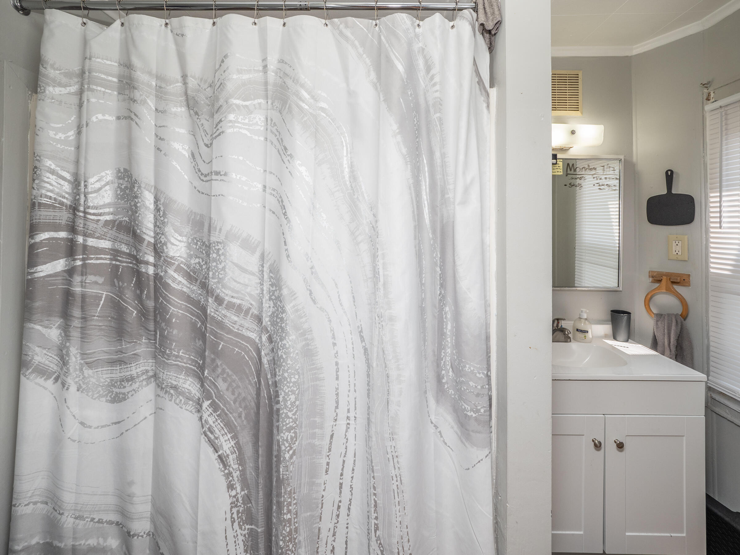 613-615 Davis Street