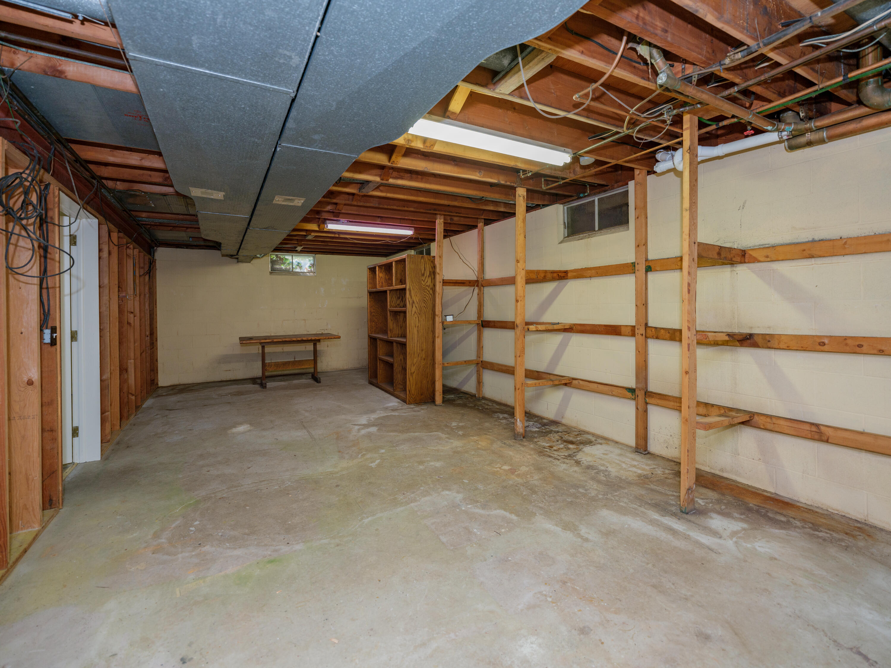 6828 Windemere Street