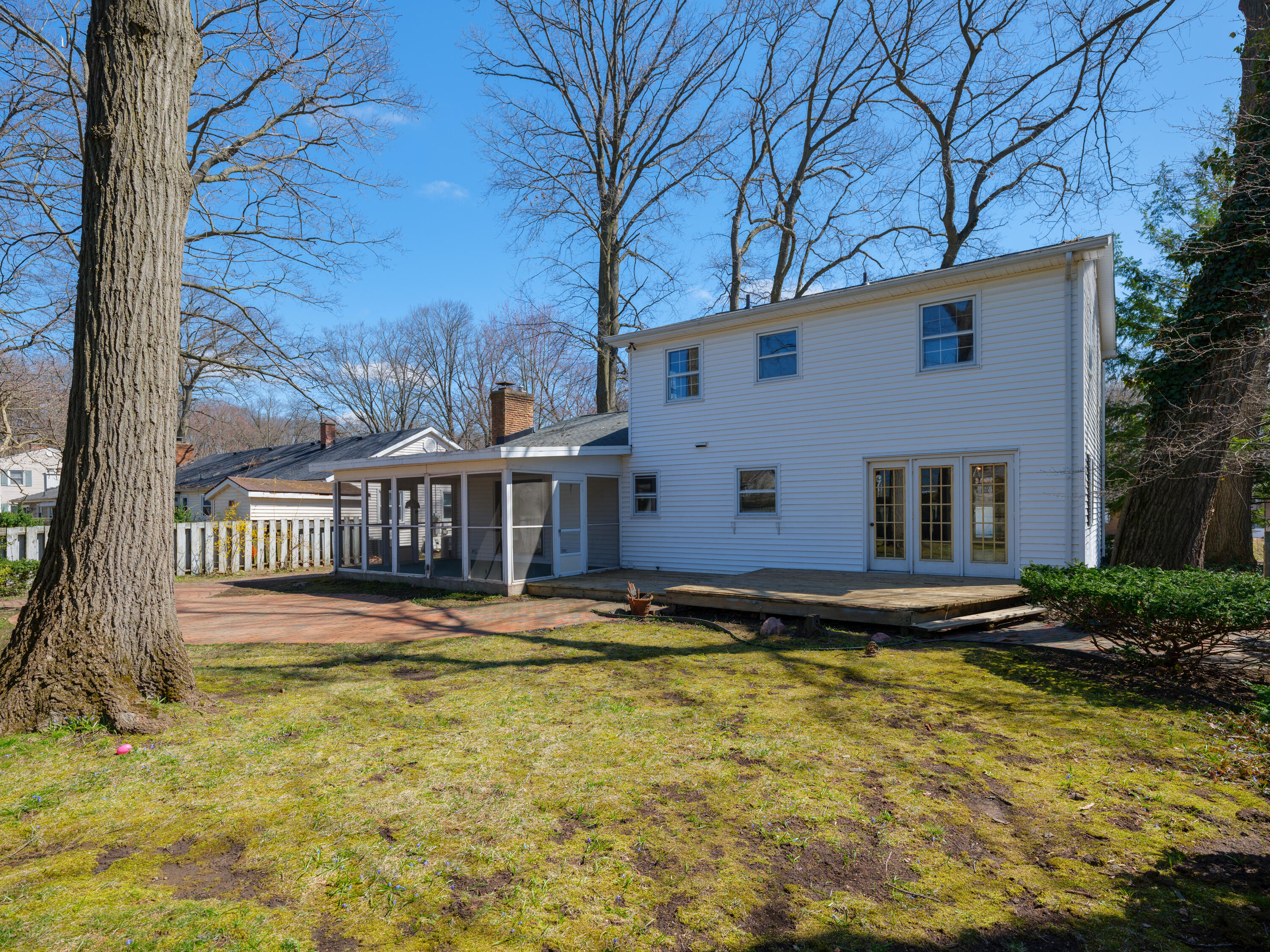 6828 Windemere Street