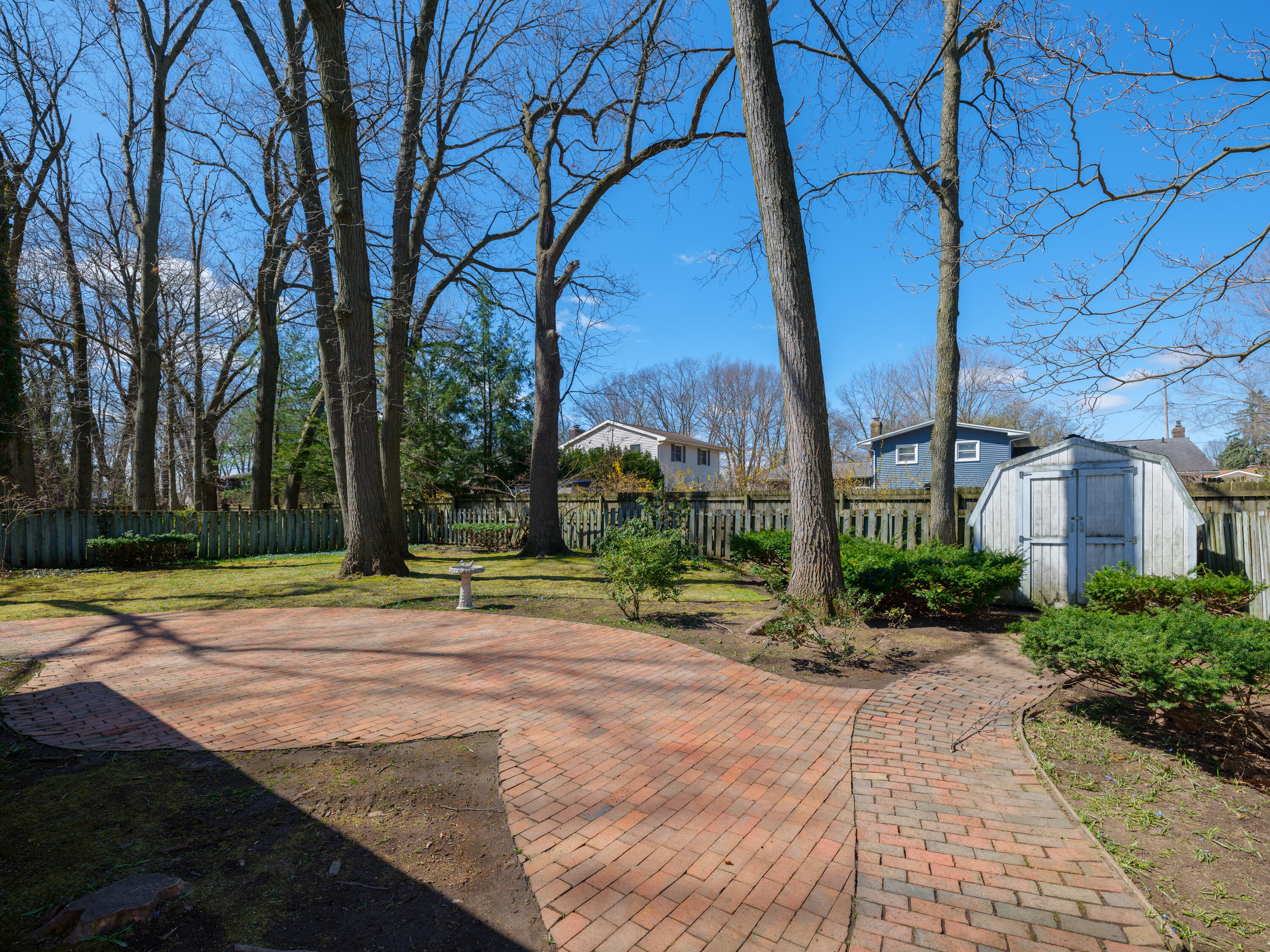 6828 Windemere Street