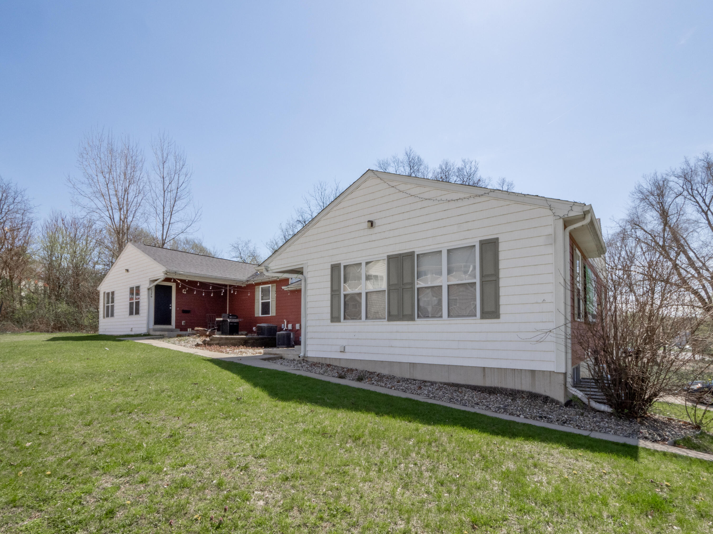 1327-1329 Fraternity Village Drive