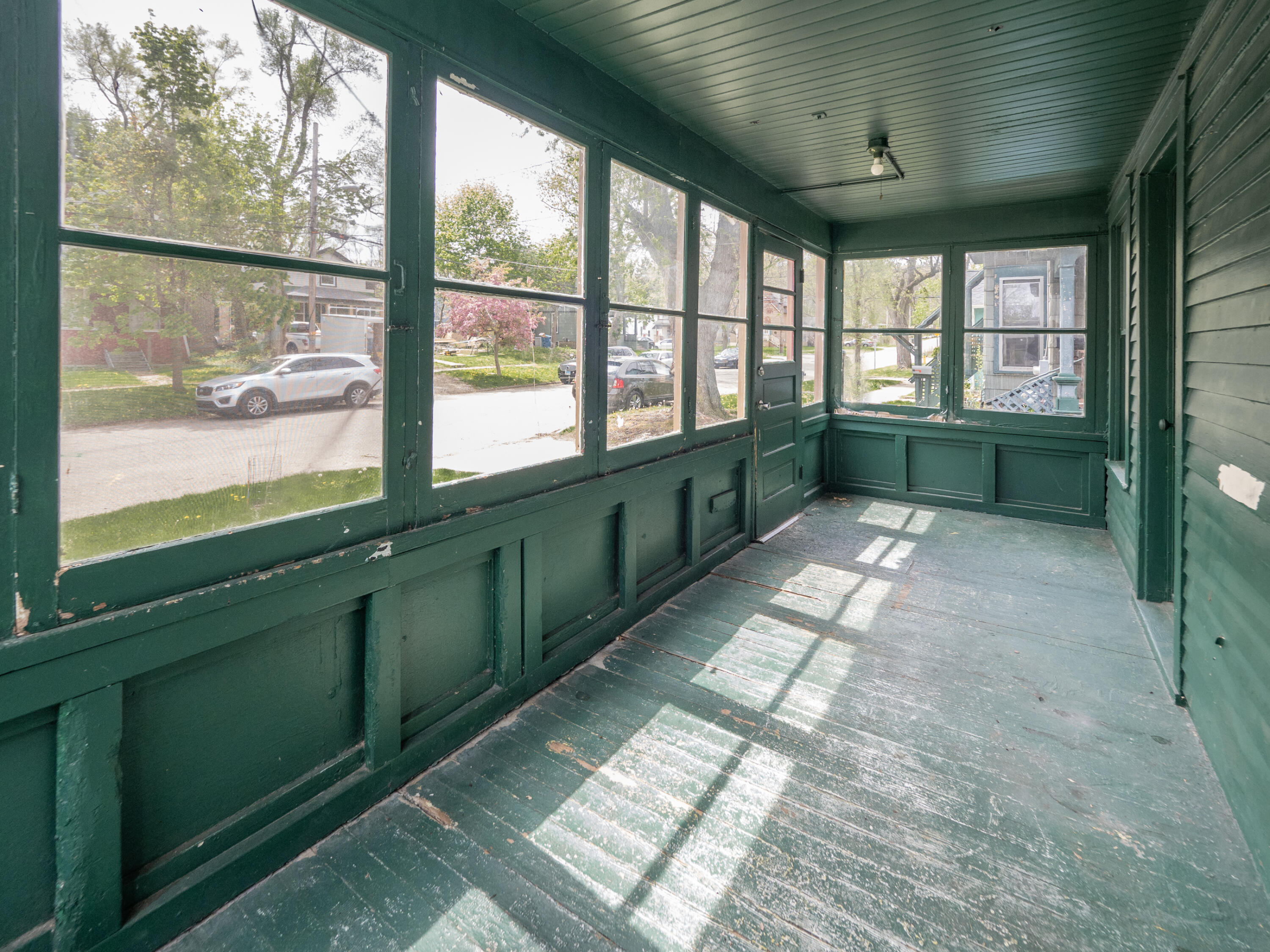 734 McCourtie Street