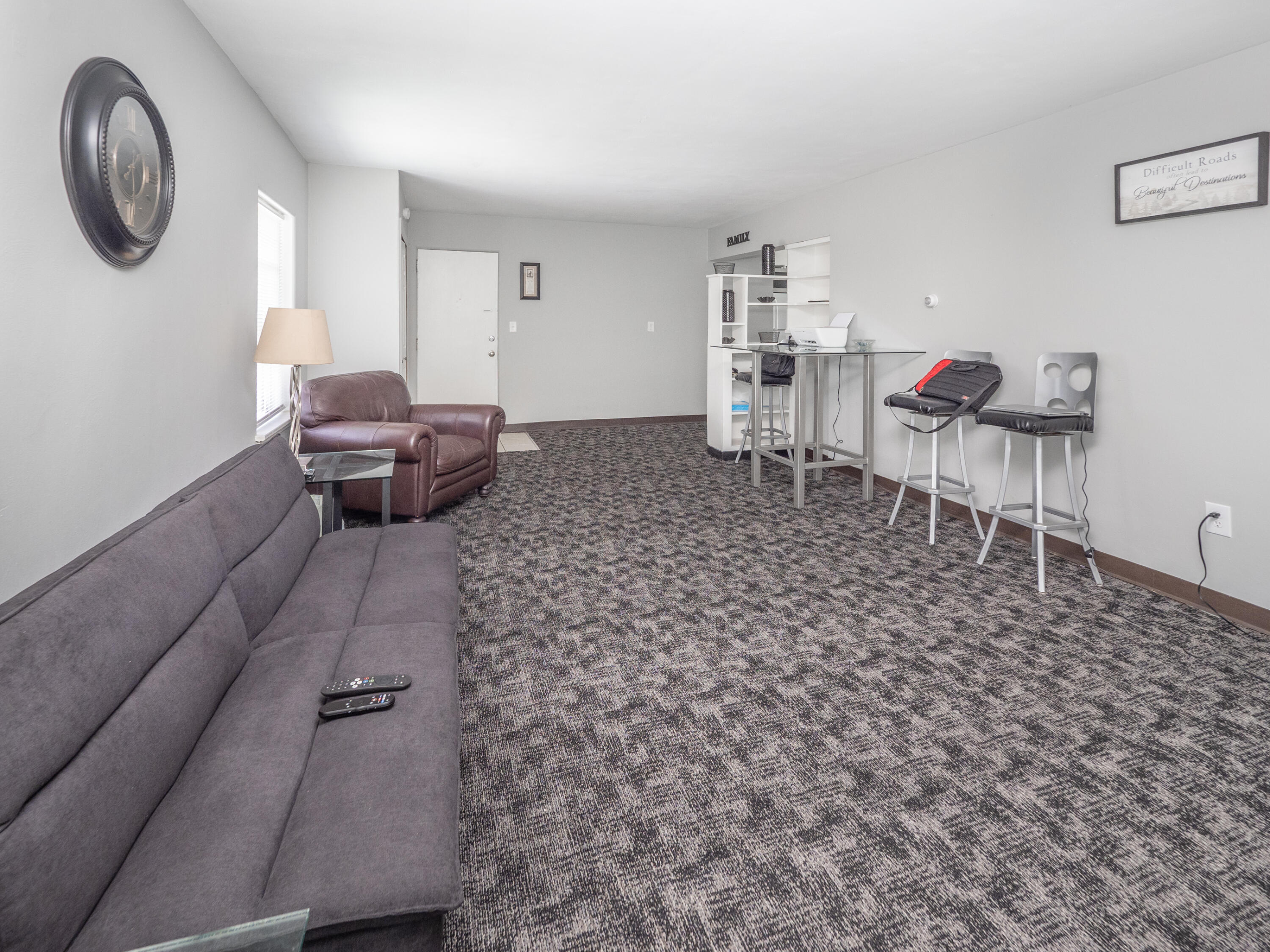 503 N Riverview Drive