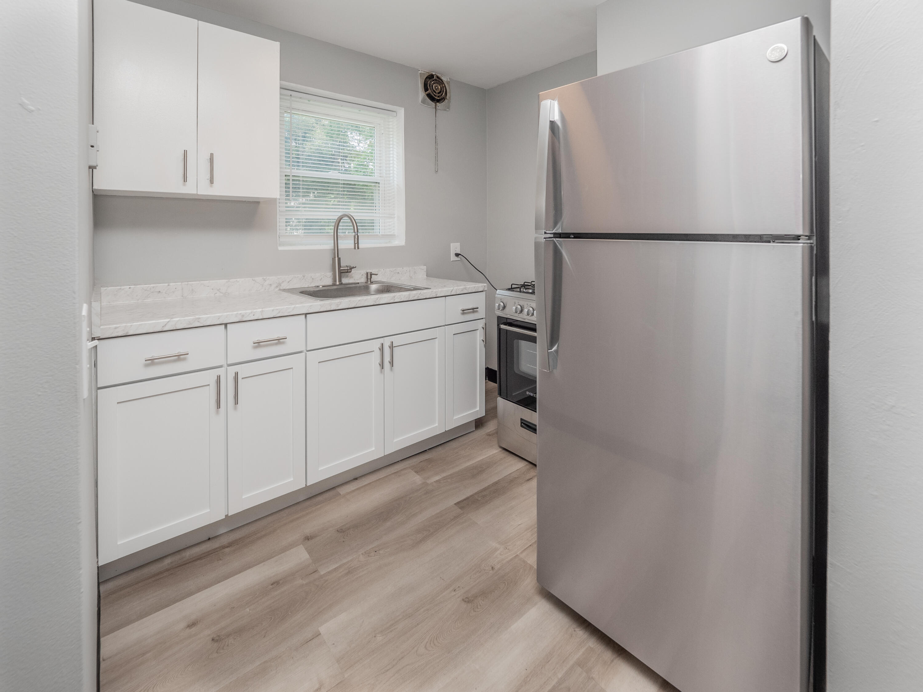 503 N Riverview Drive