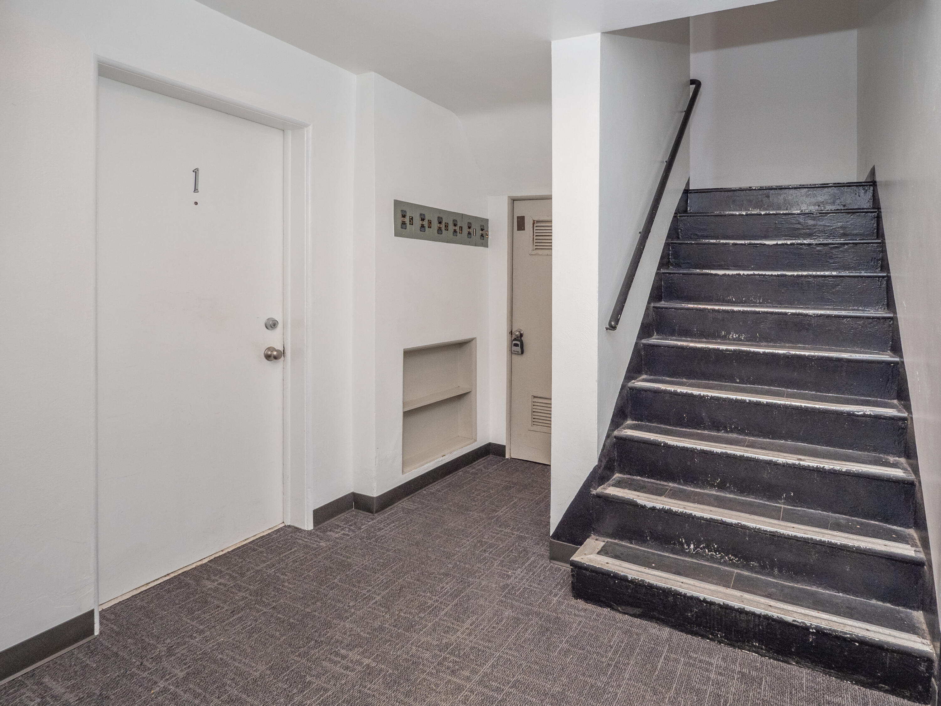 503 N Riverview Drive