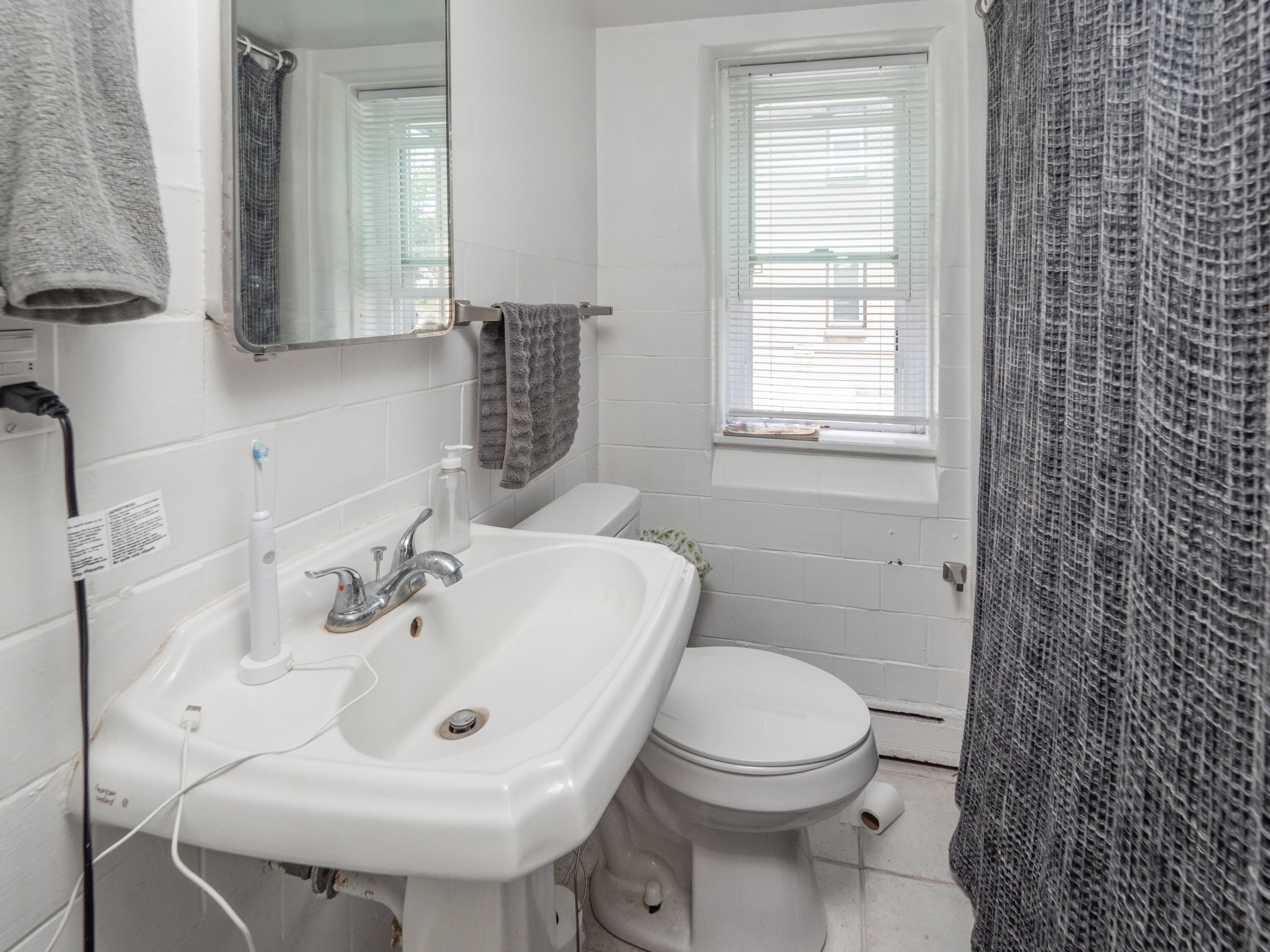 503 N Riverview Drive