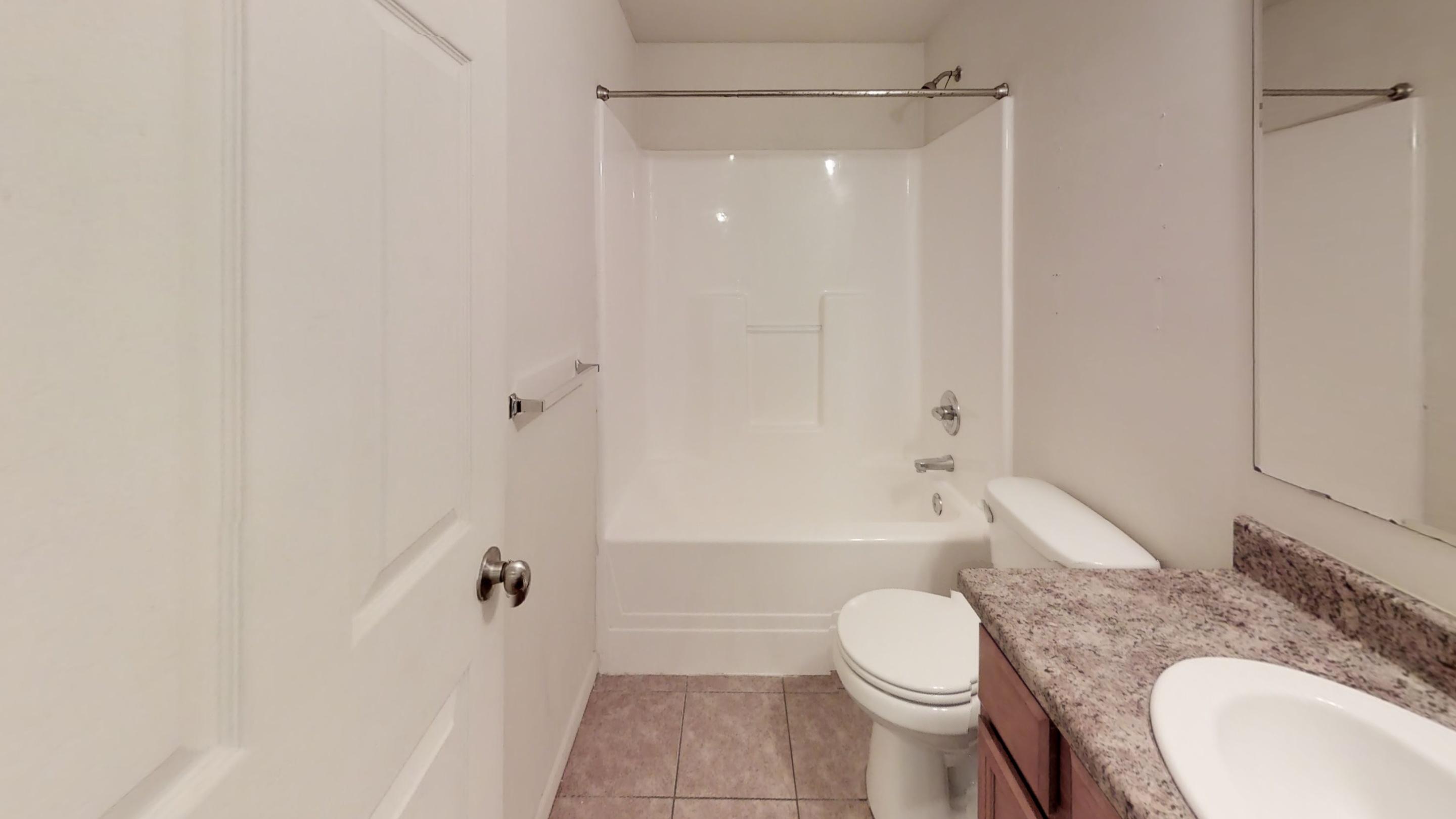 1402-1408 Sutherland Avenue