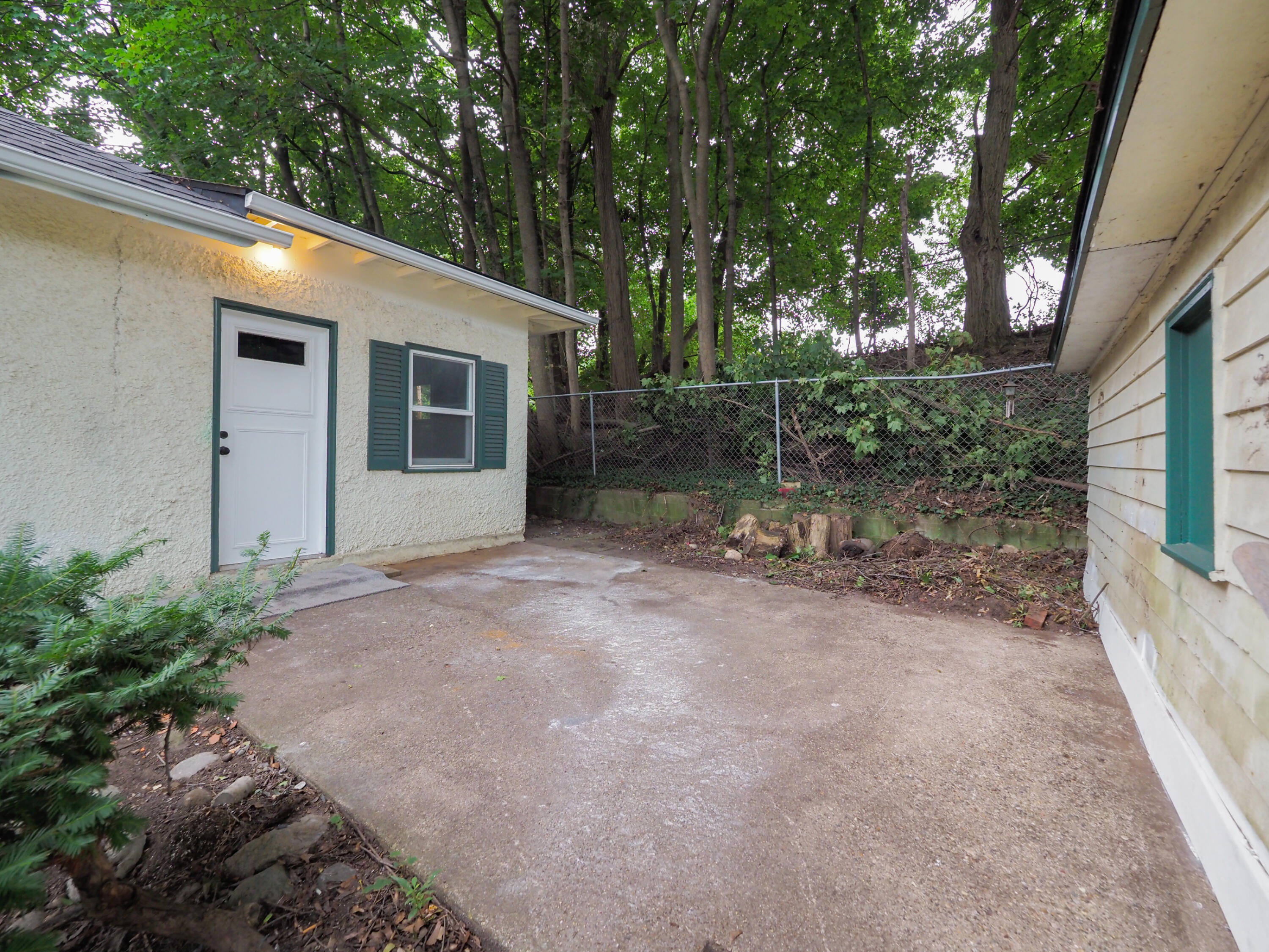 1722 Humphrey Street