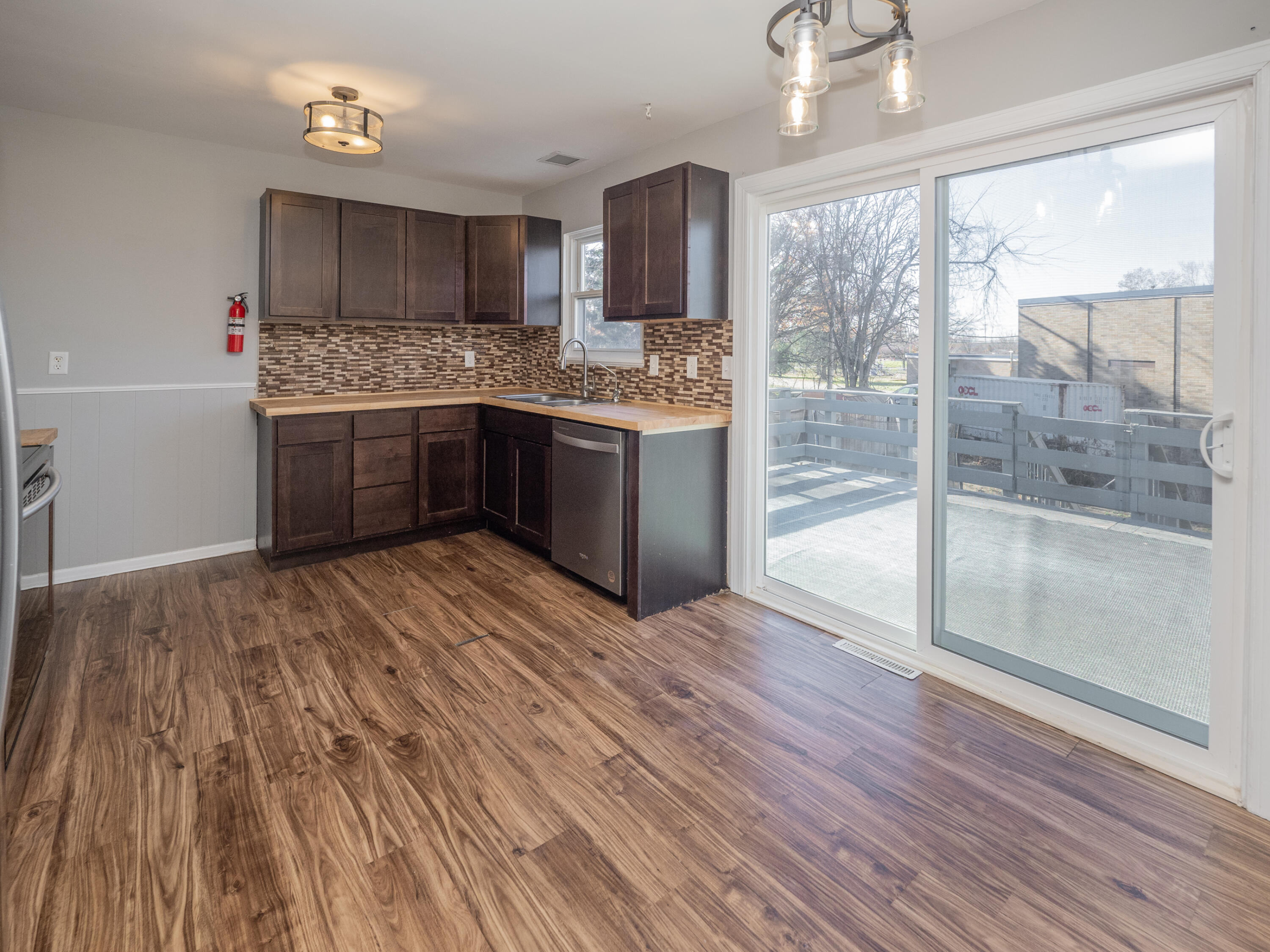 5918 Cheshire Street