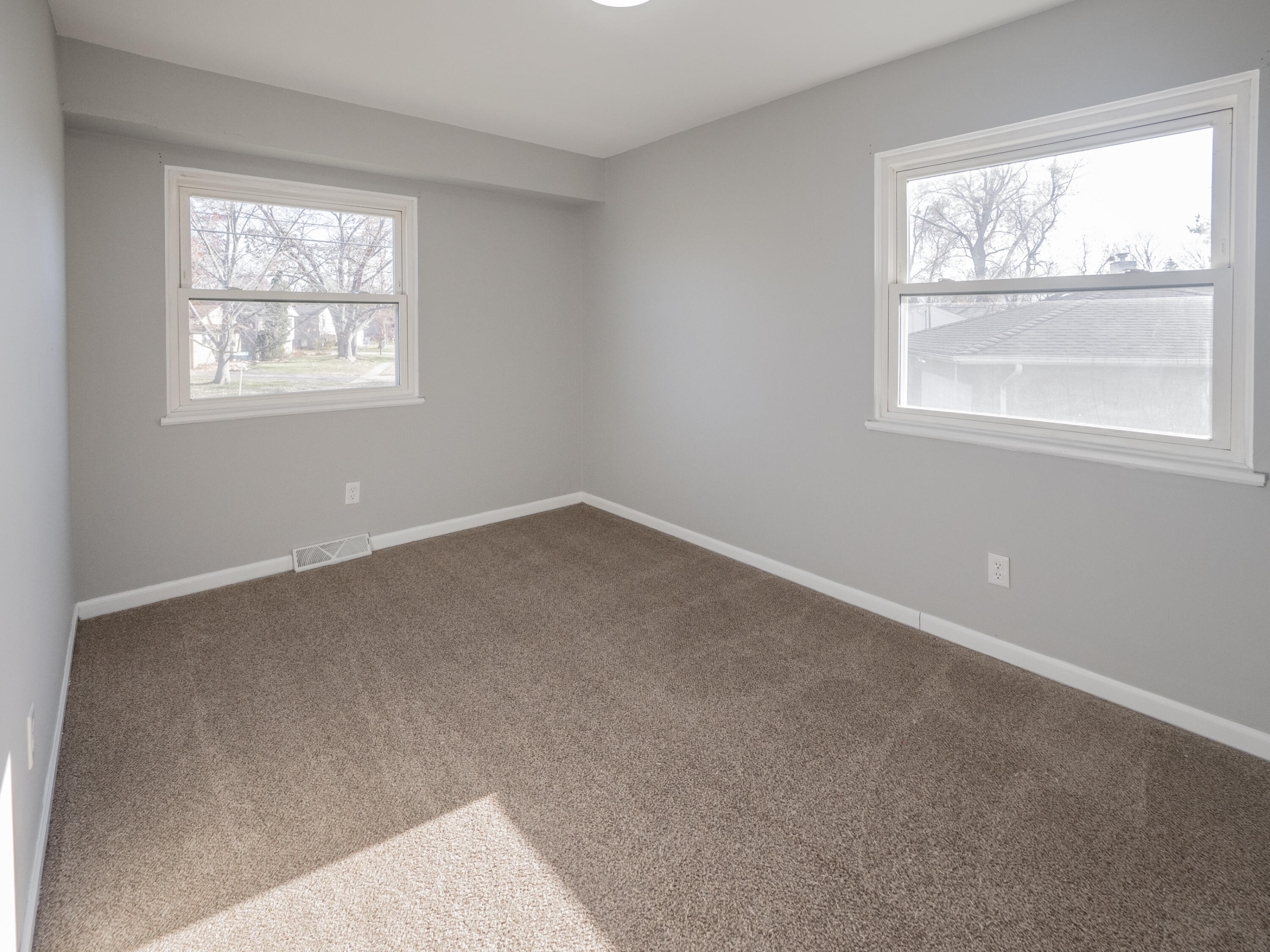 5918 Cheshire Street