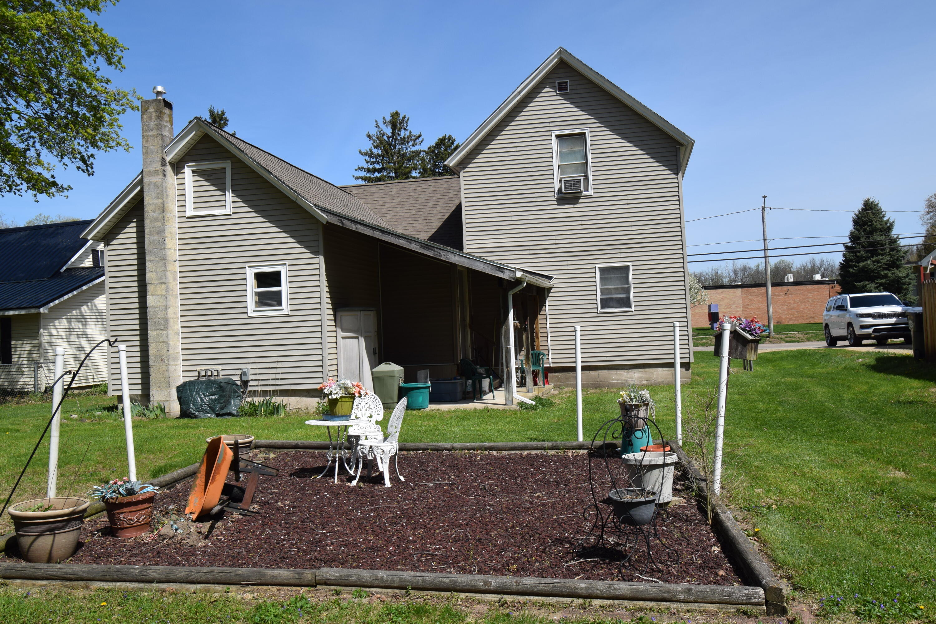 701 W Saint Joseph Street