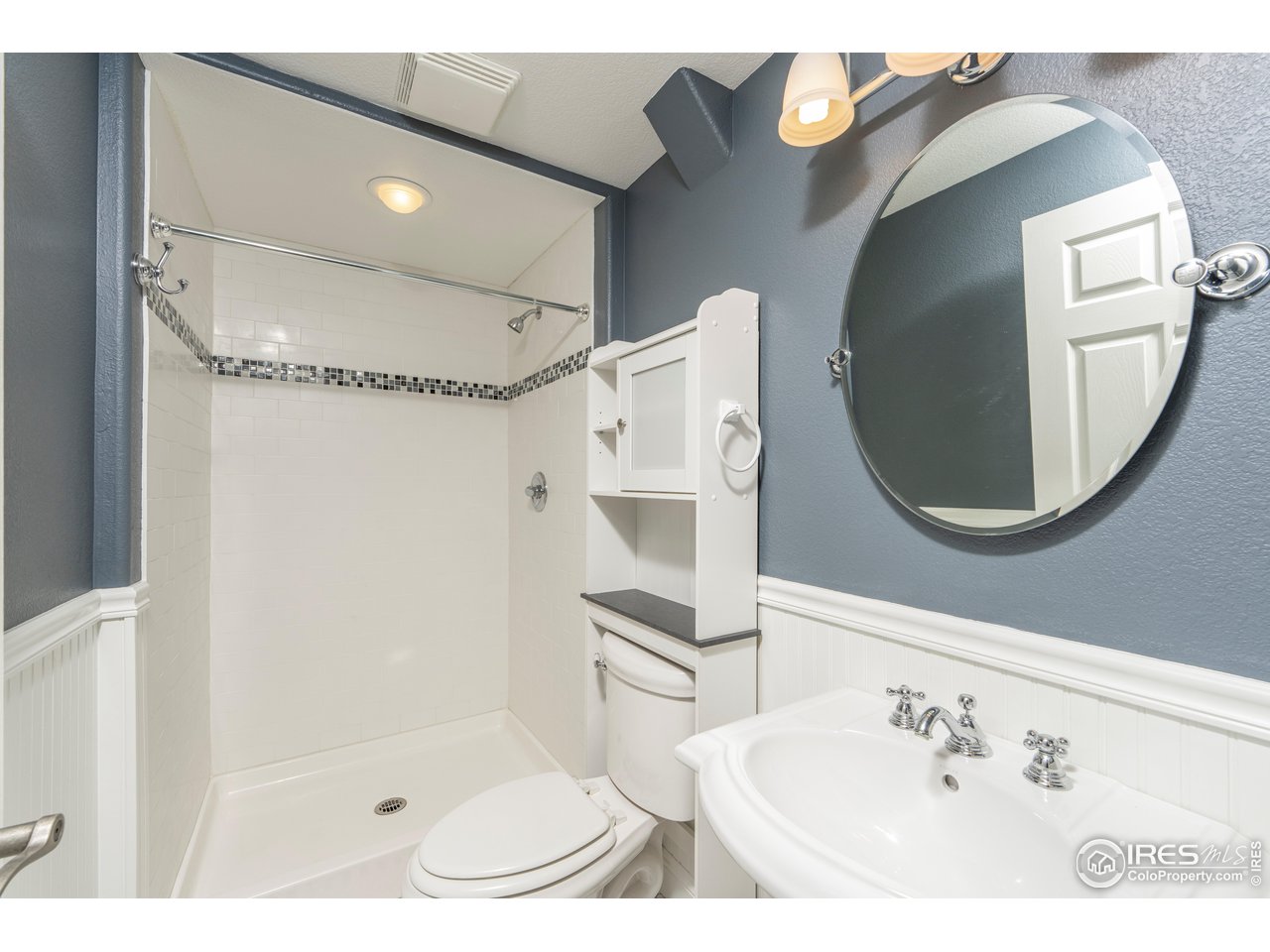 408 E 133rd Way