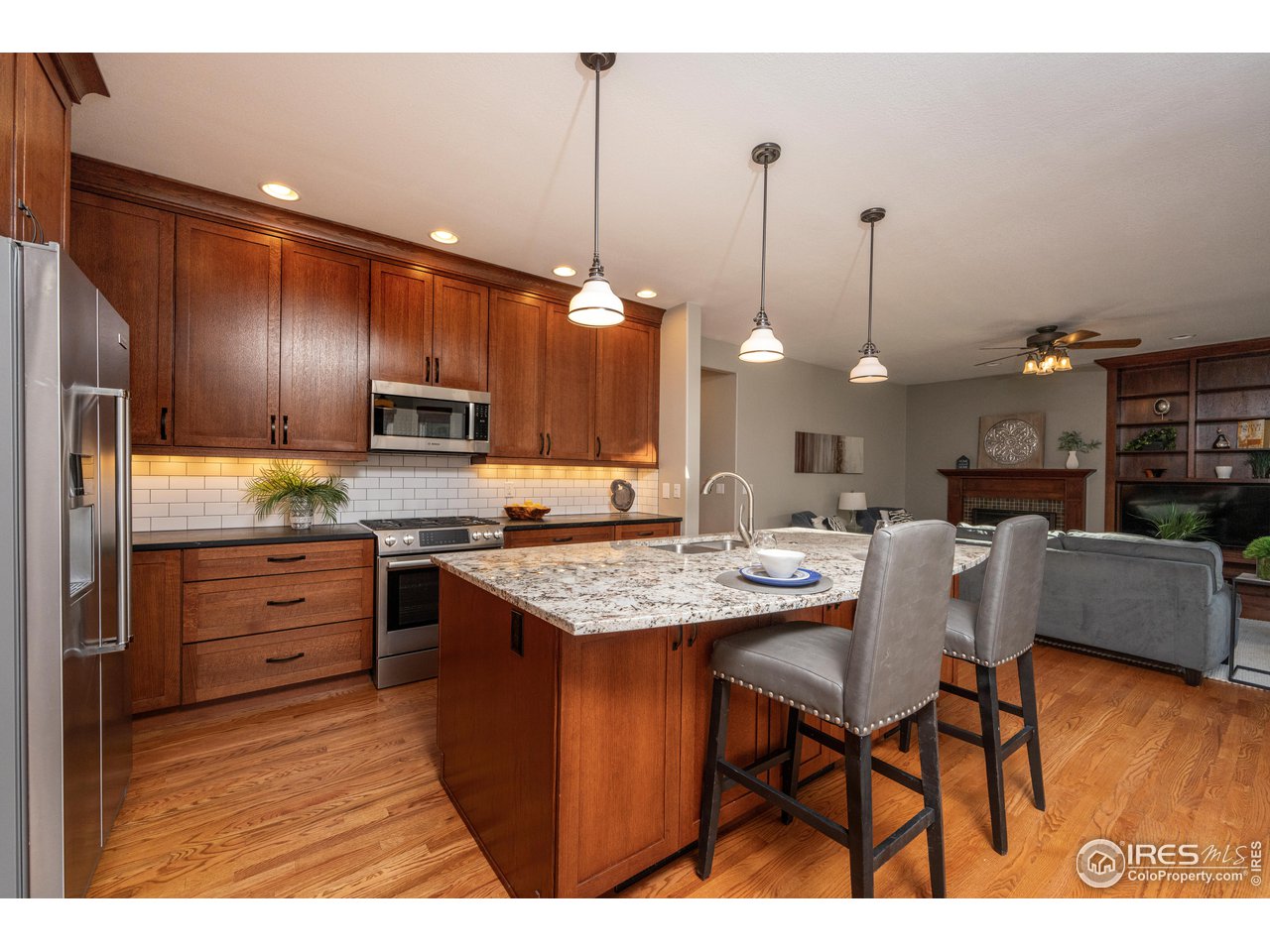 408 E 133rd Way