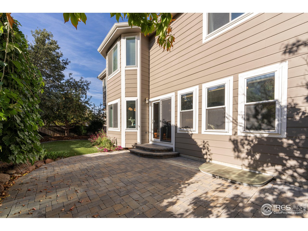 408 E 133rd Way