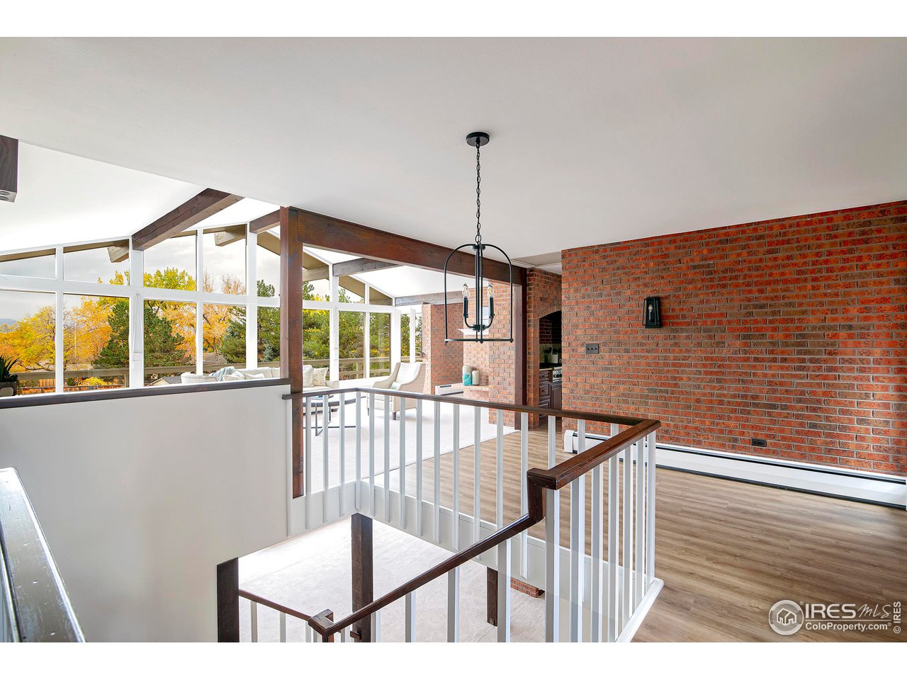 19 Ridge Rd