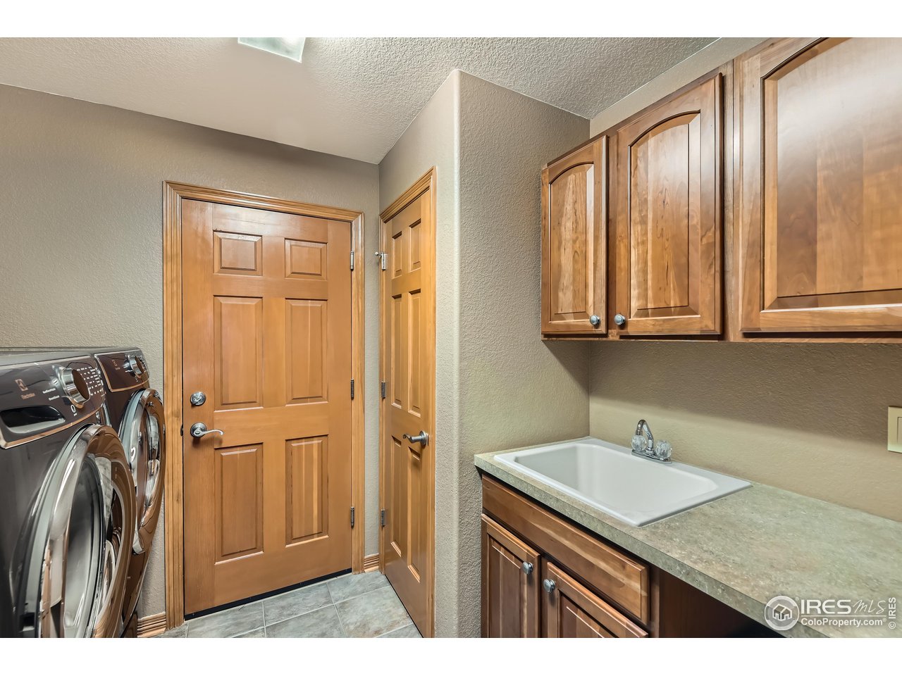 14180 Whitney Cir
