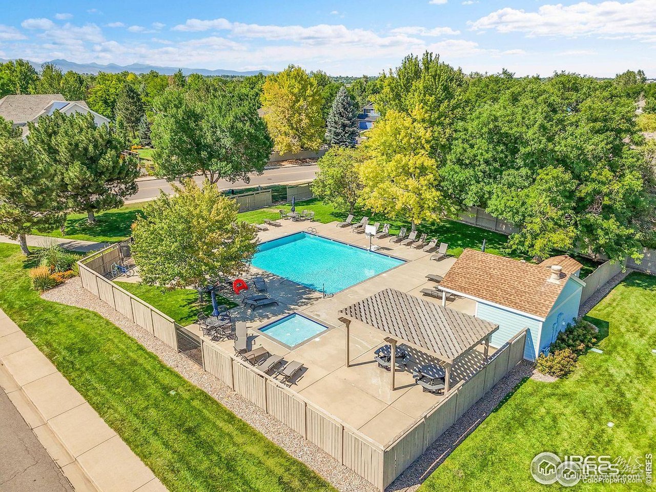 2834 Blue Jay Way