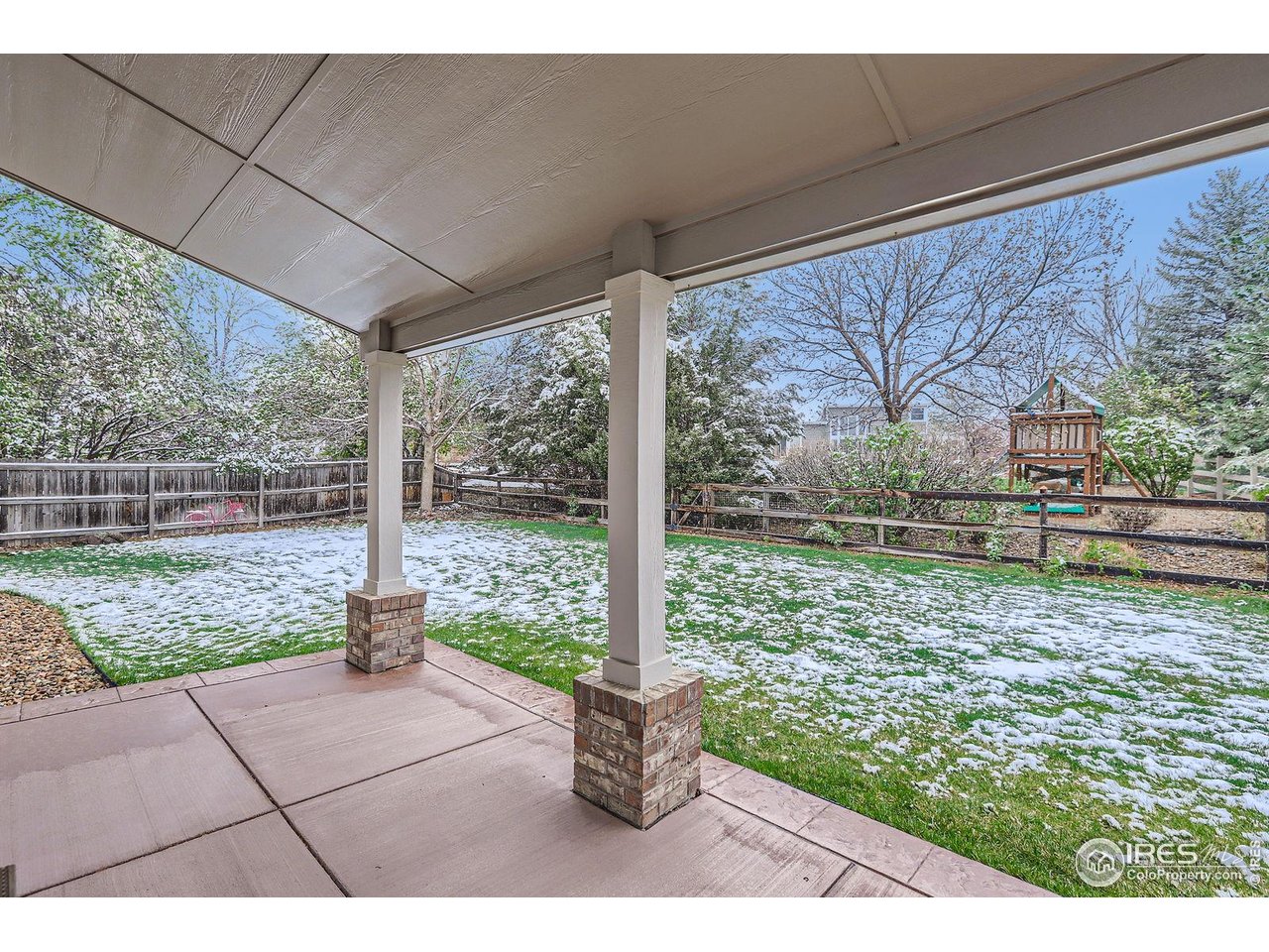 2834 Blue Jay Way