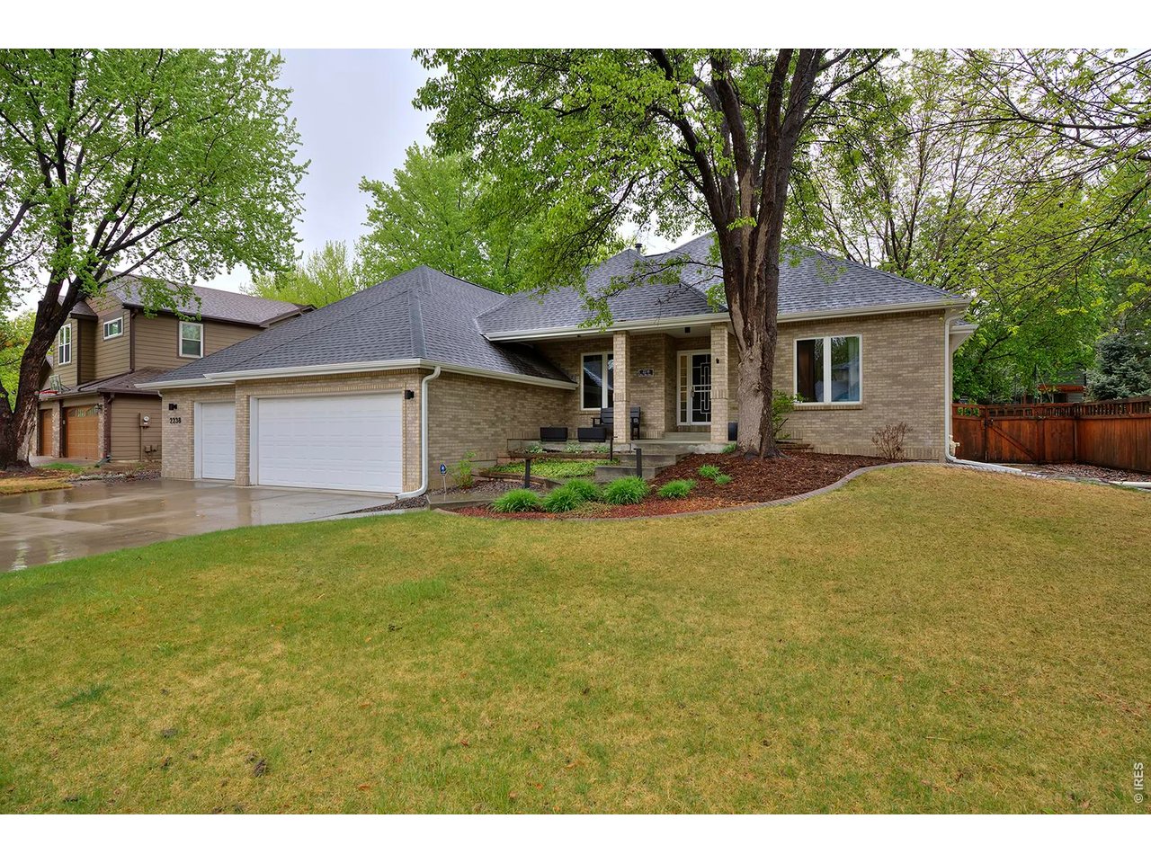 2238 Bluebird Dr