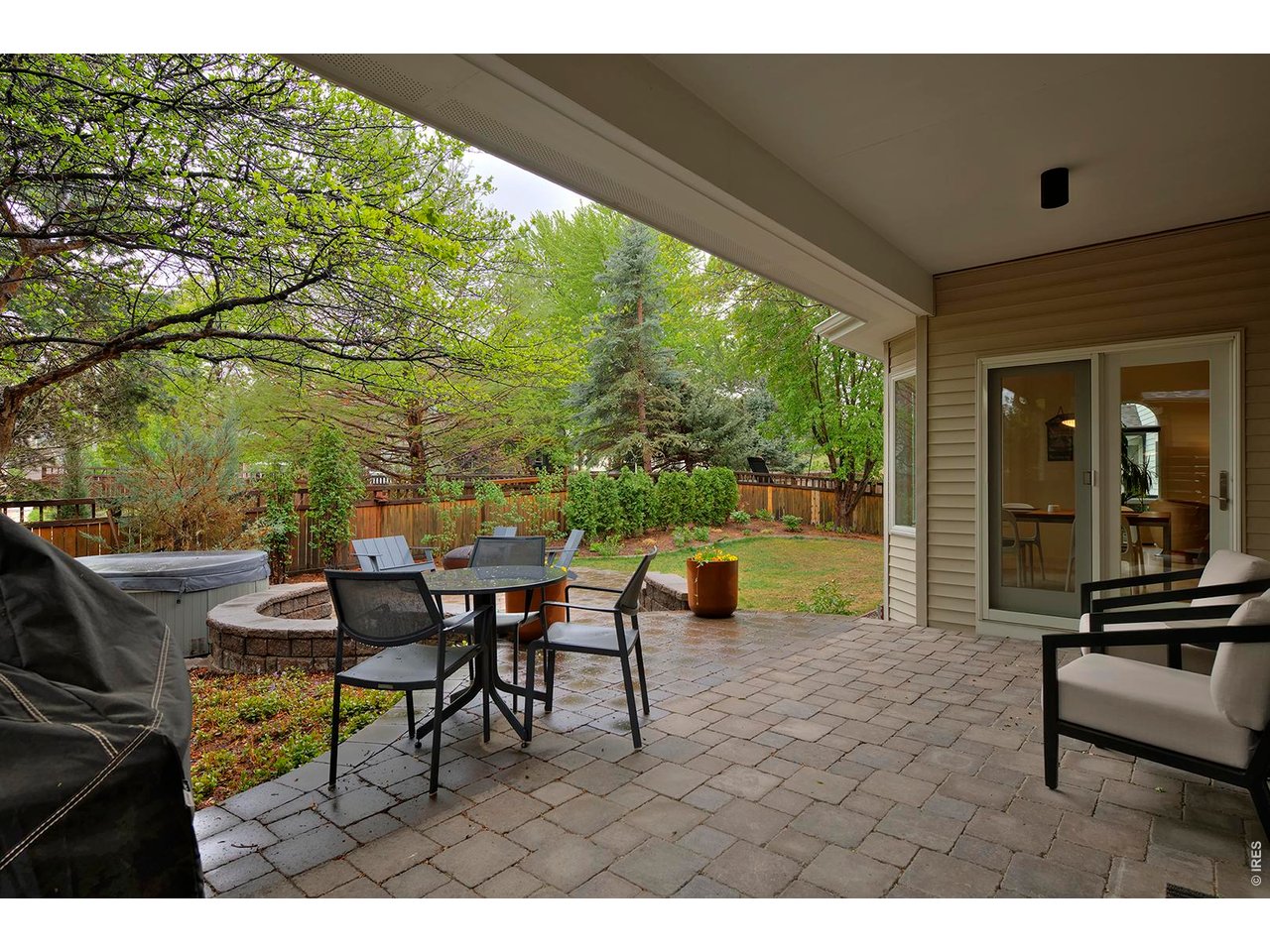 2238 Bluebird Dr