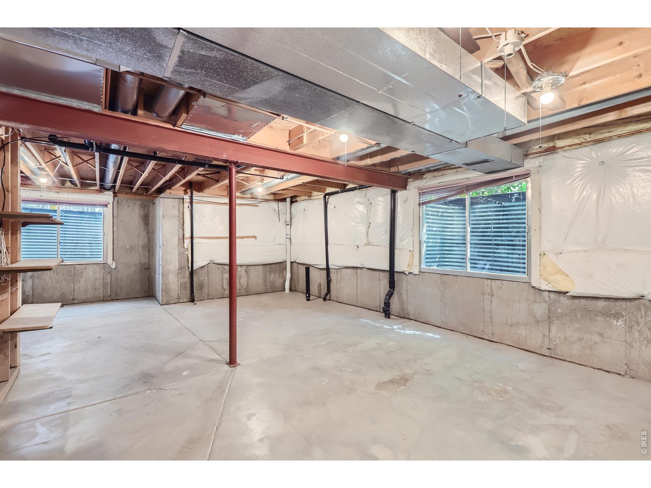3200 Wright Ave