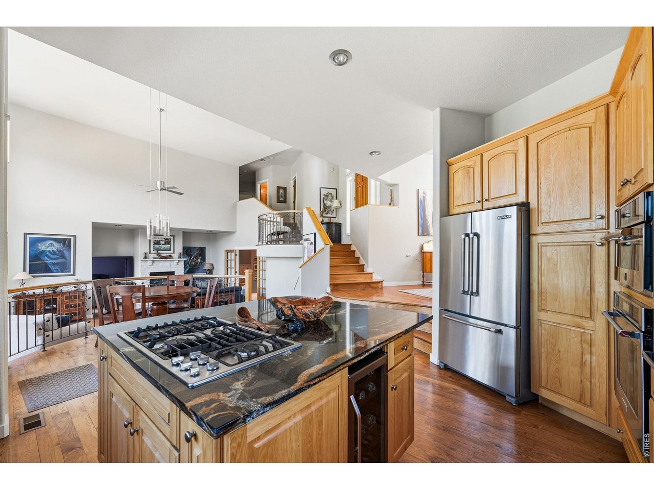 814 Mountain View Dr