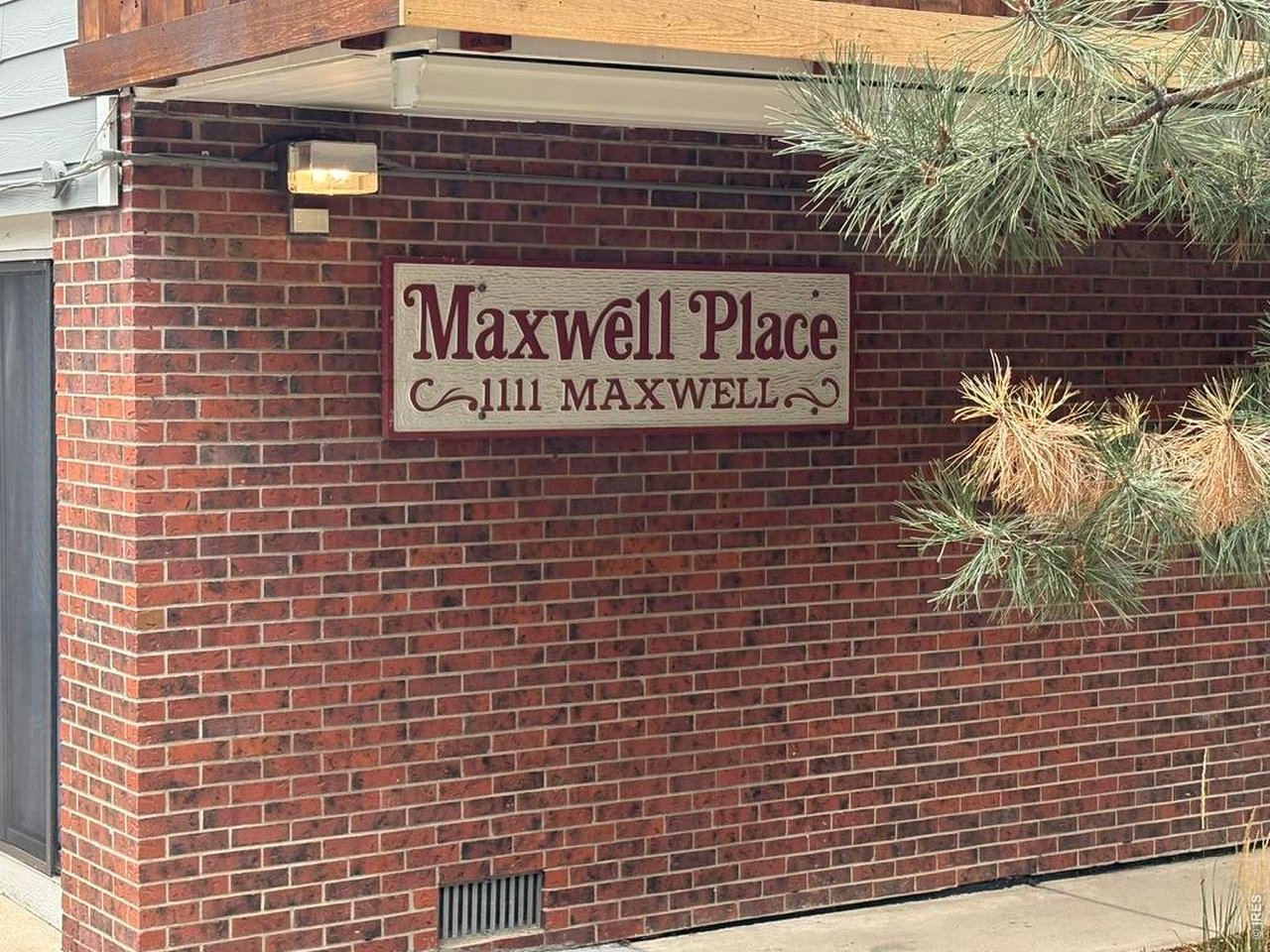 1111 Maxwell Ave 110