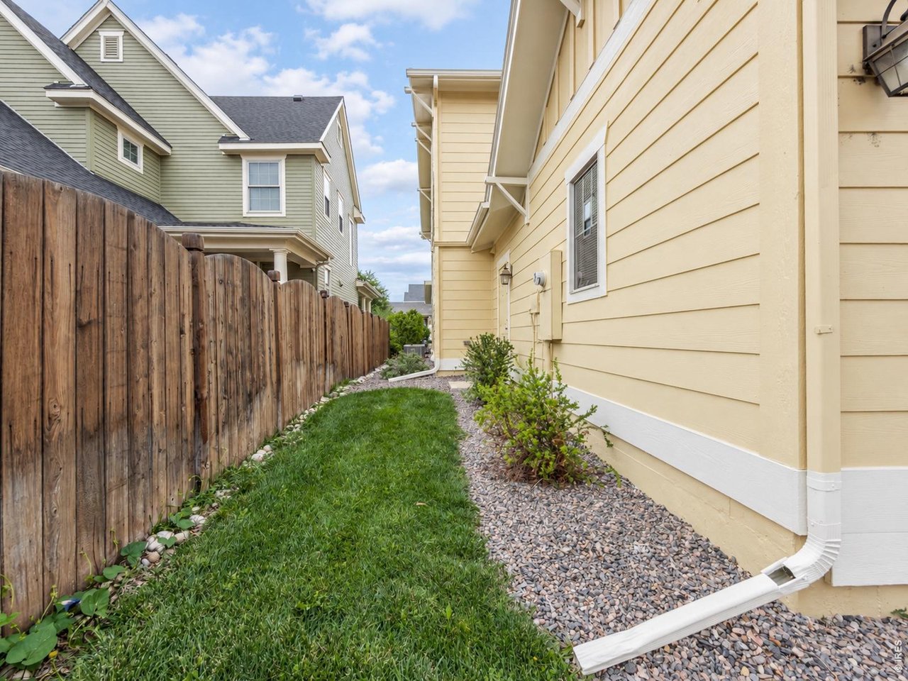 1422 Haystack Way