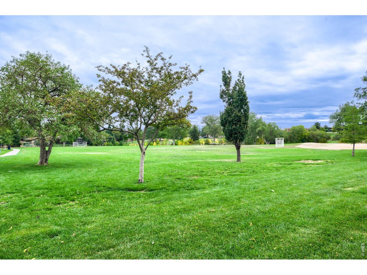 1290 Berea Dr