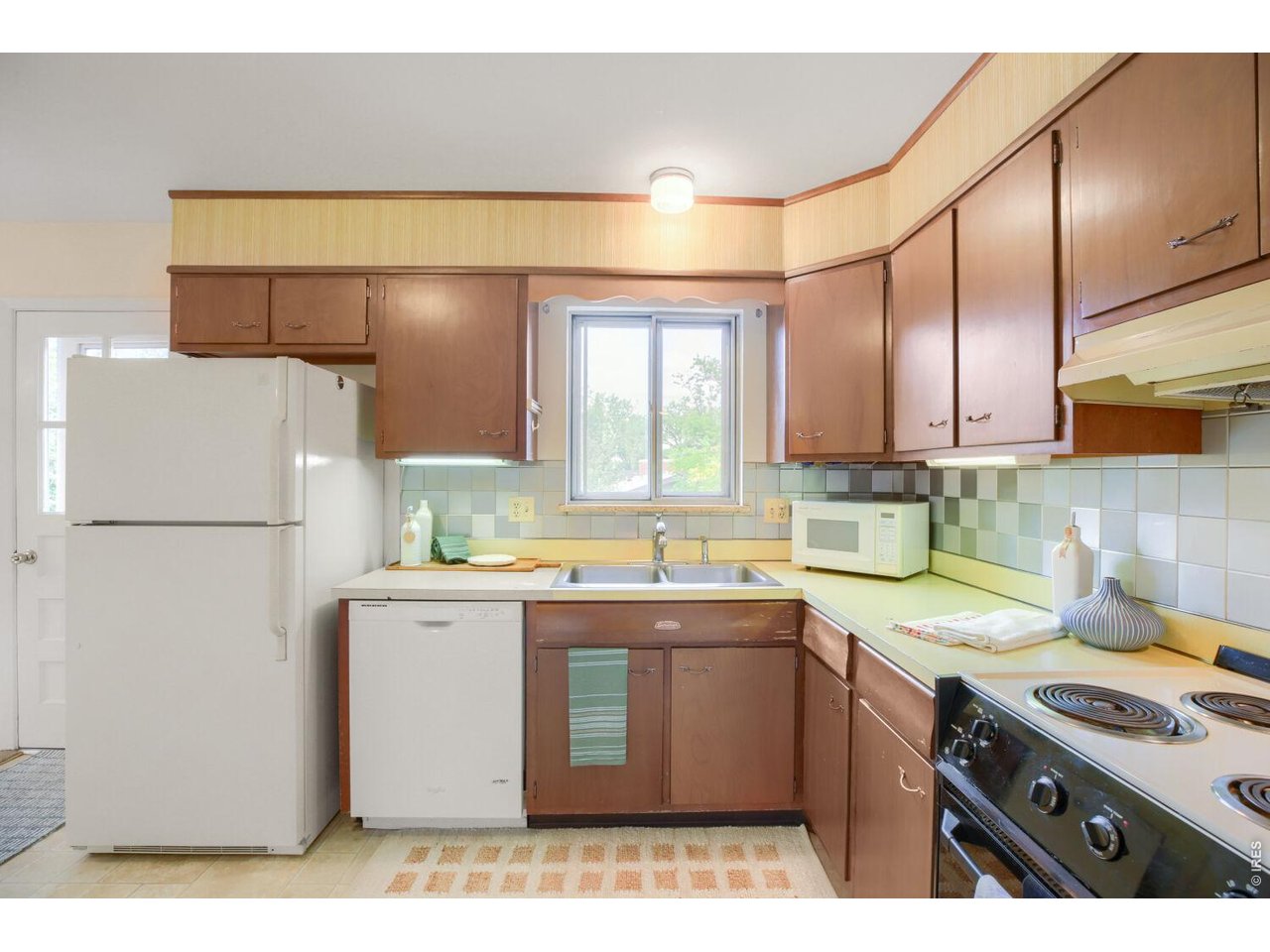 1290 Berea Dr