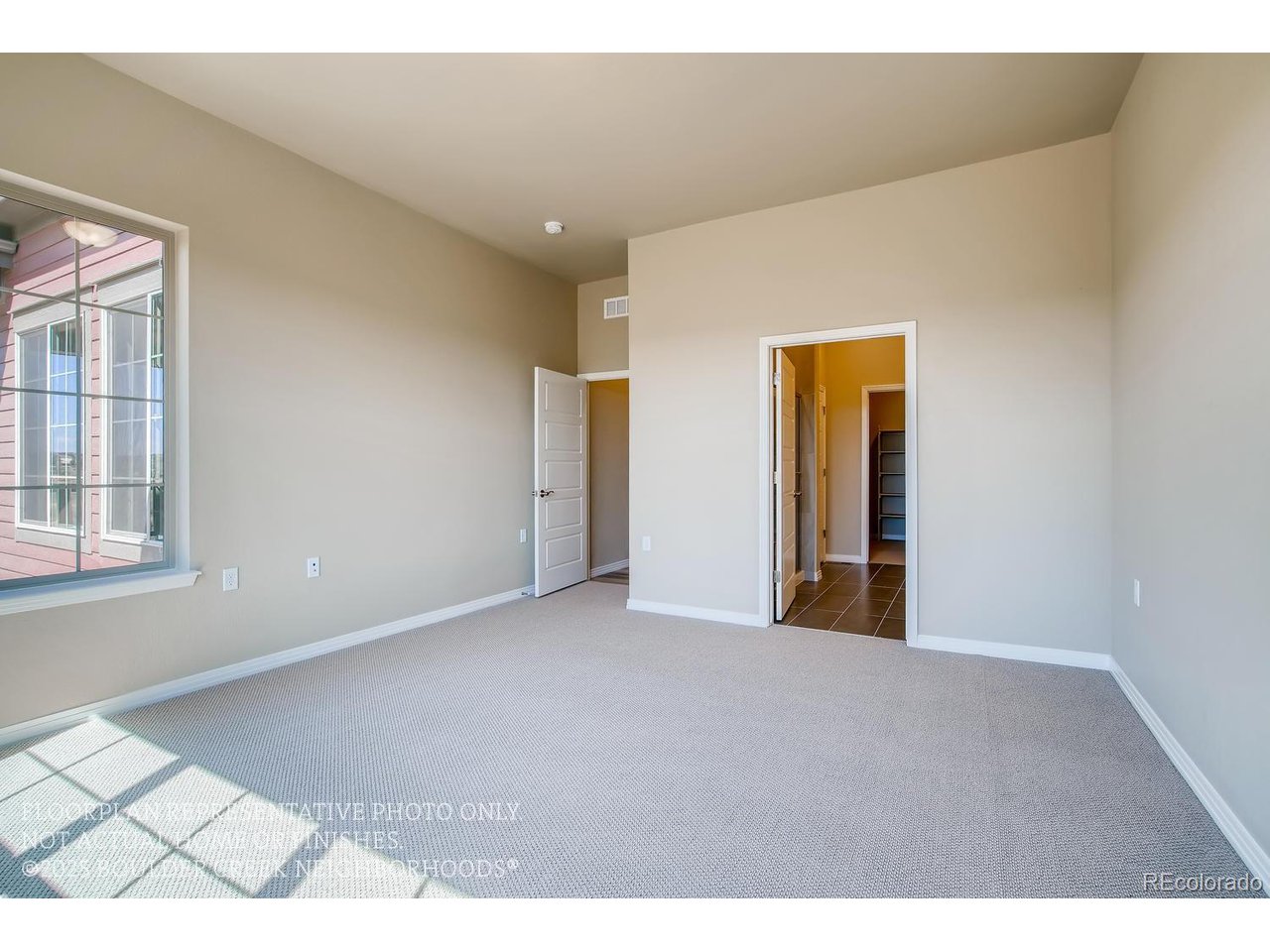 841 W 128th Pl