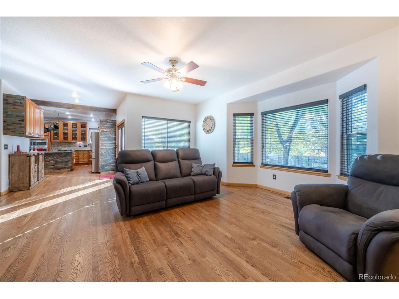 2701 Falcon Dr