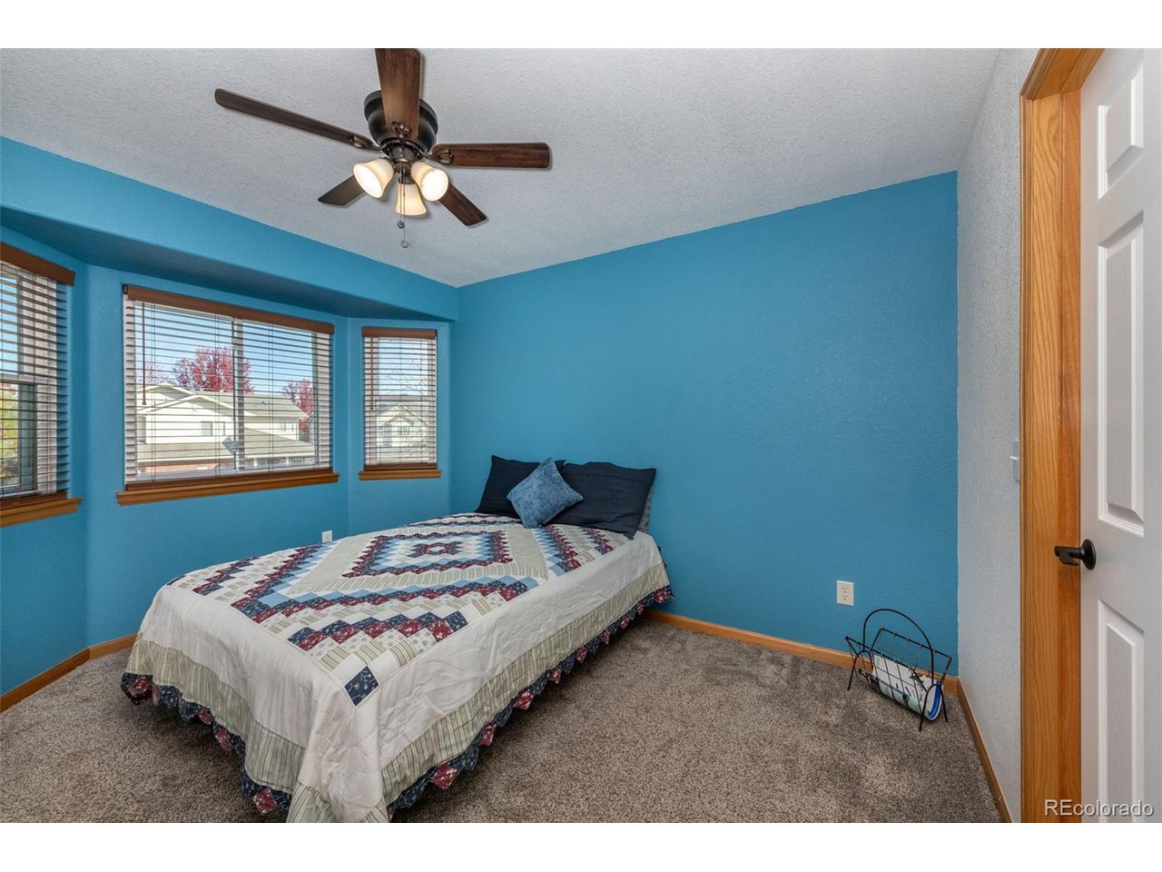 2701 Falcon Dr
