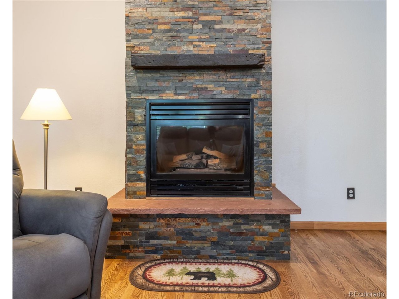 2701 Falcon Dr