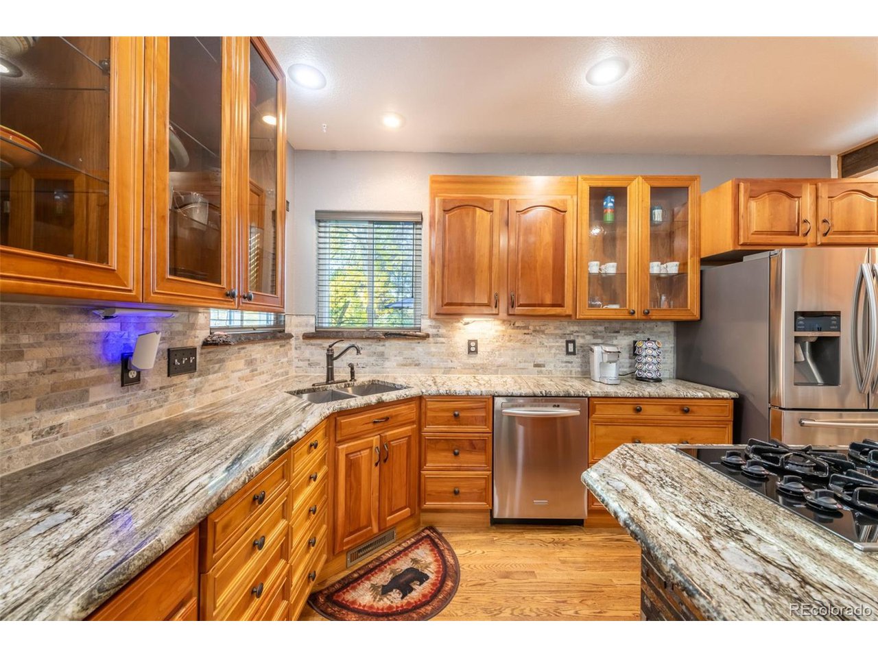 2701 Falcon Dr