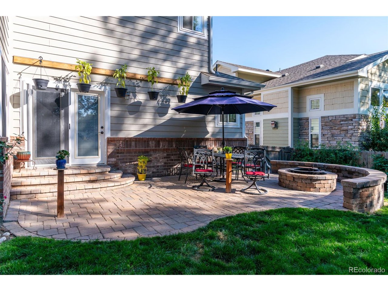2701 Falcon Dr