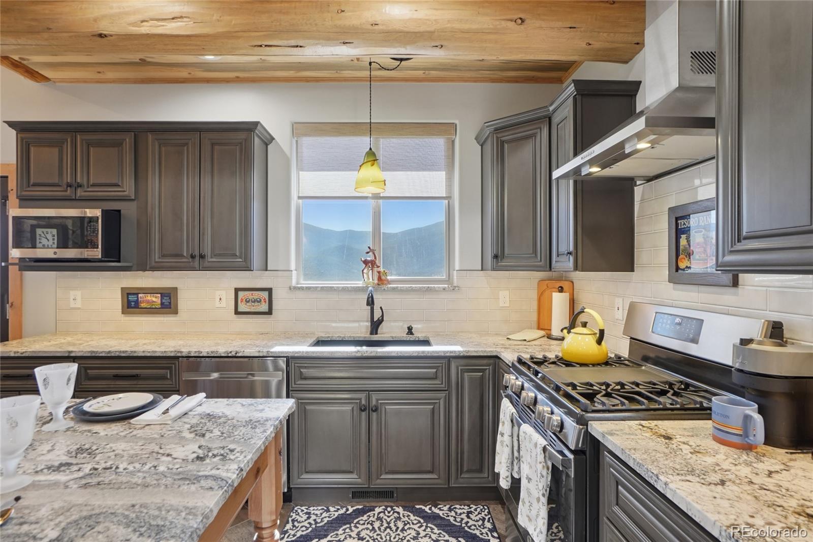 884 Pine Hollow Road