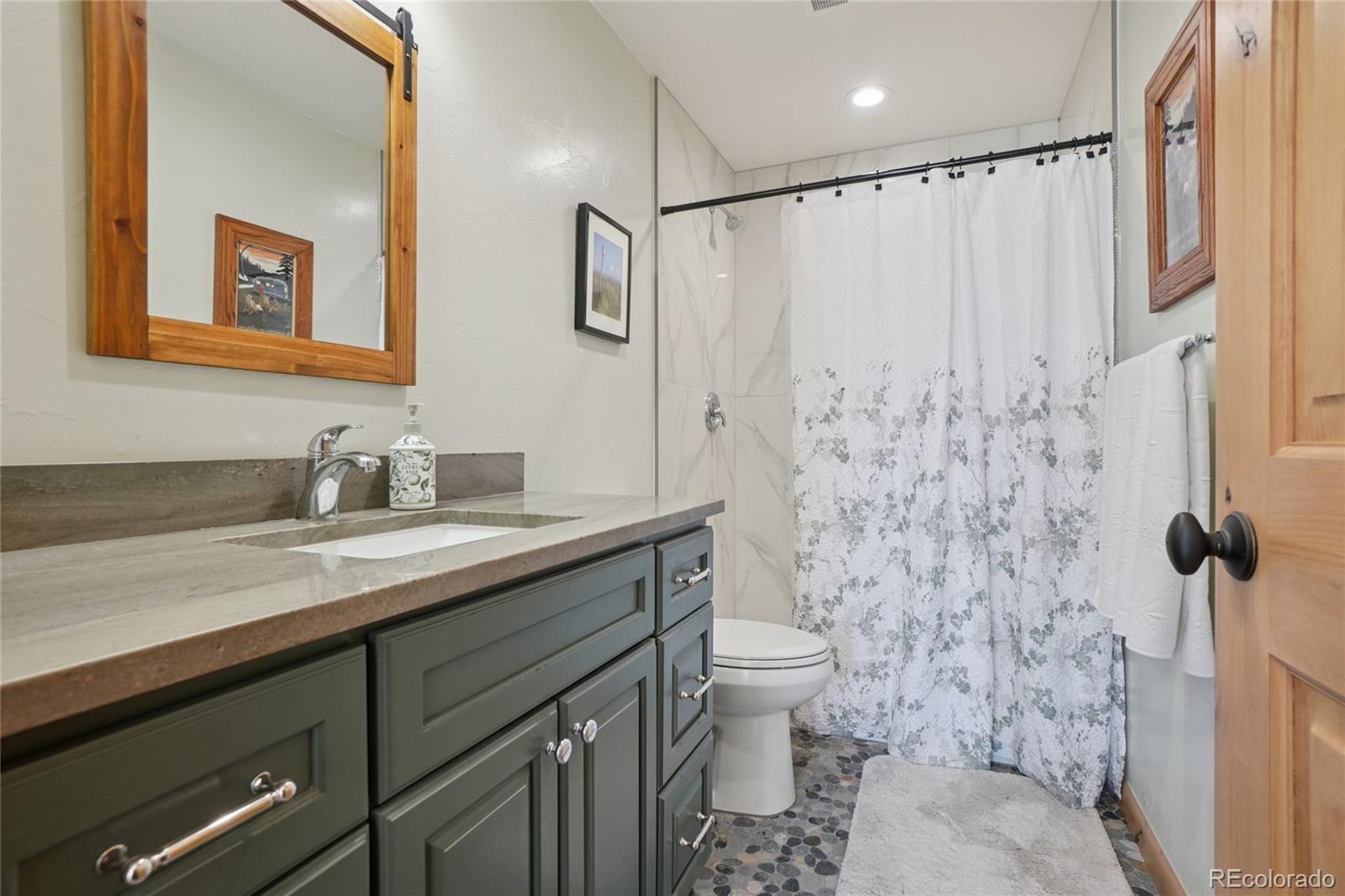 884 Pine Hollow Road