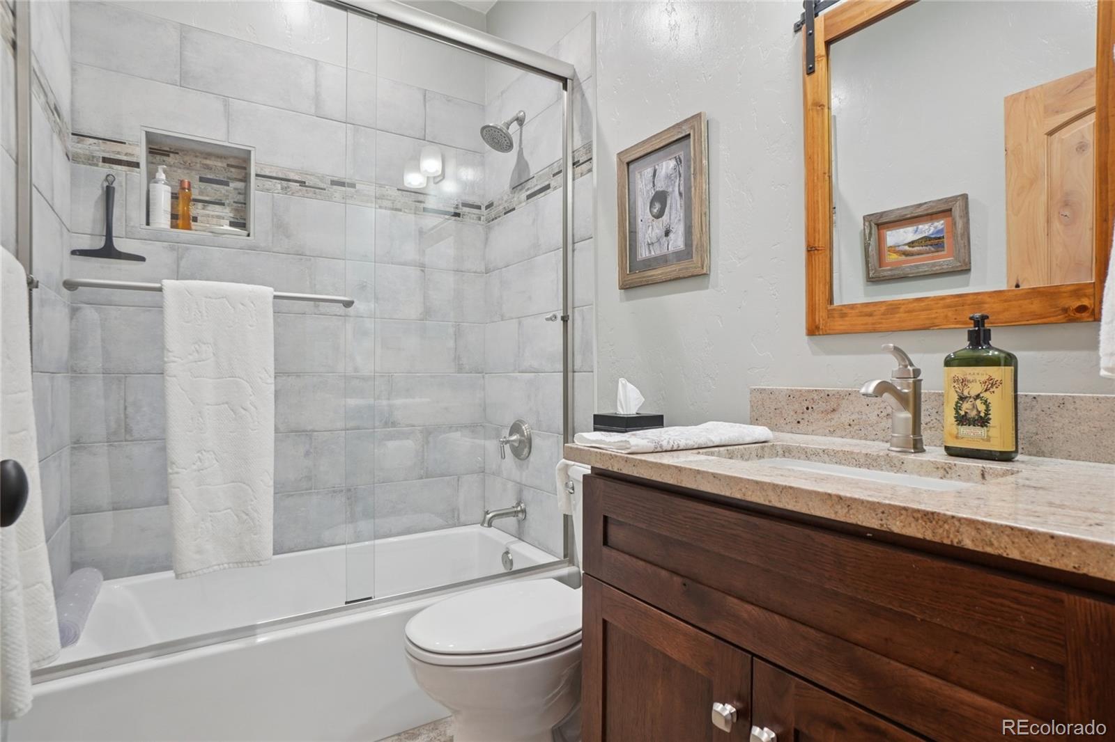 884 Pine Hollow Road