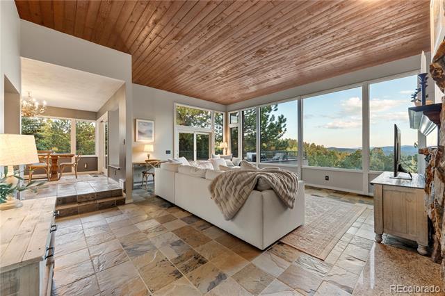 24149 Shooting Star Drive