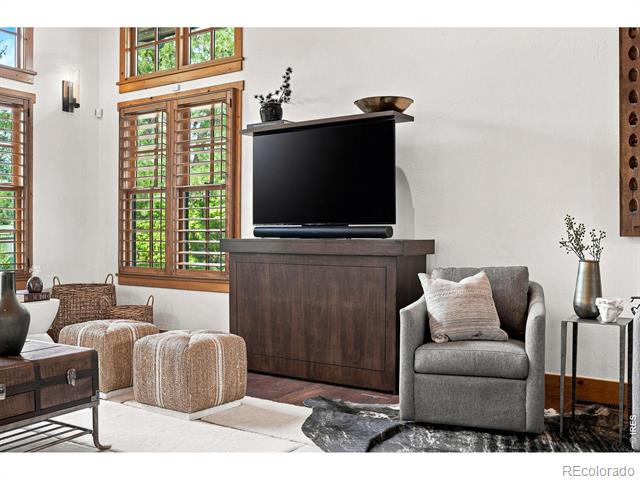 7088 Indian Peaks Trail