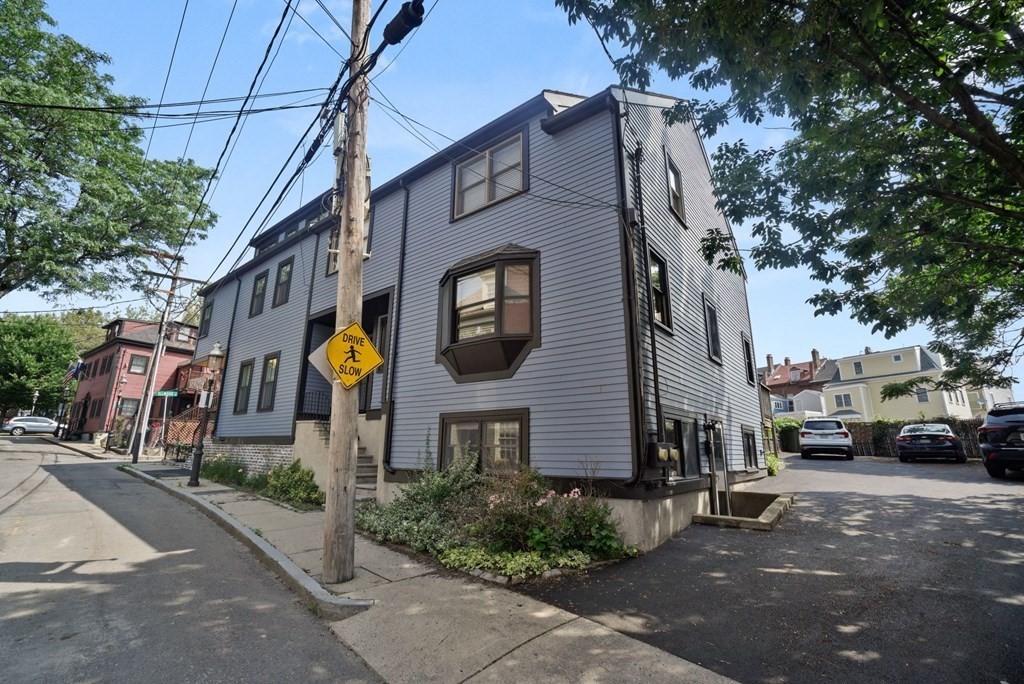 7-9 Putnam Street # 7B