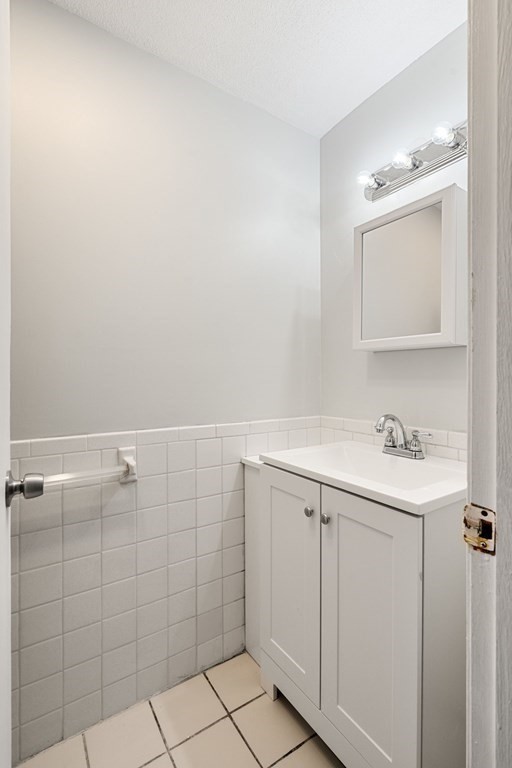 65 Greentree Lane # 32