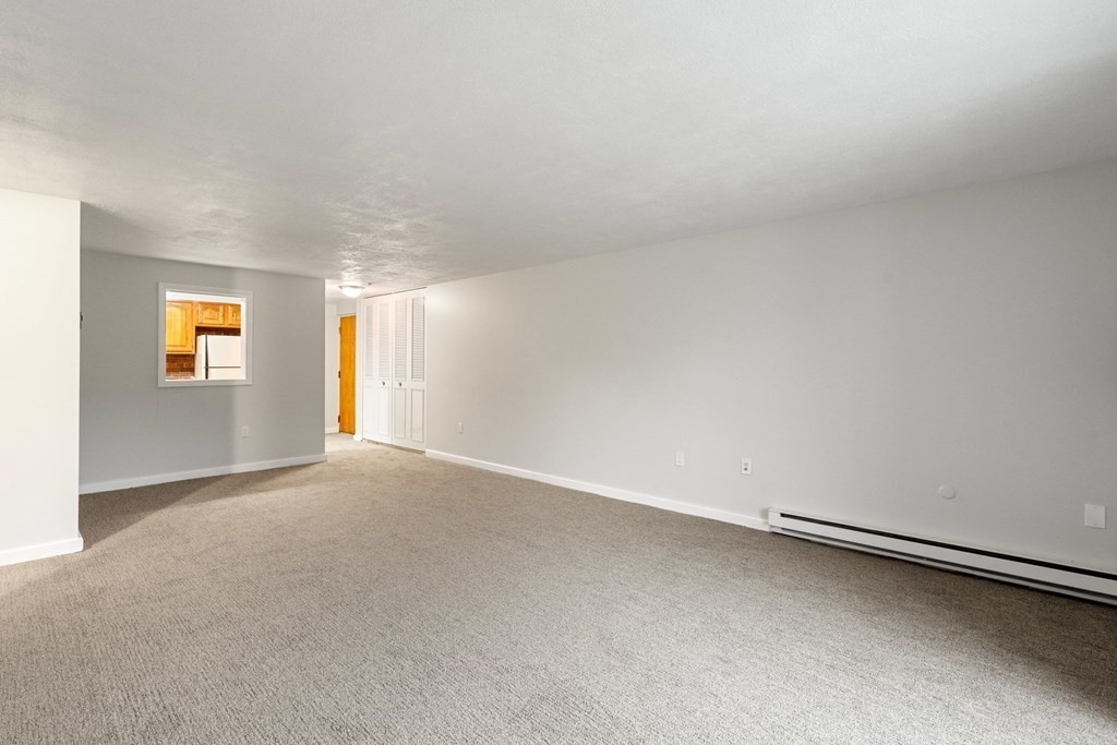 65 Greentree Lane # 32