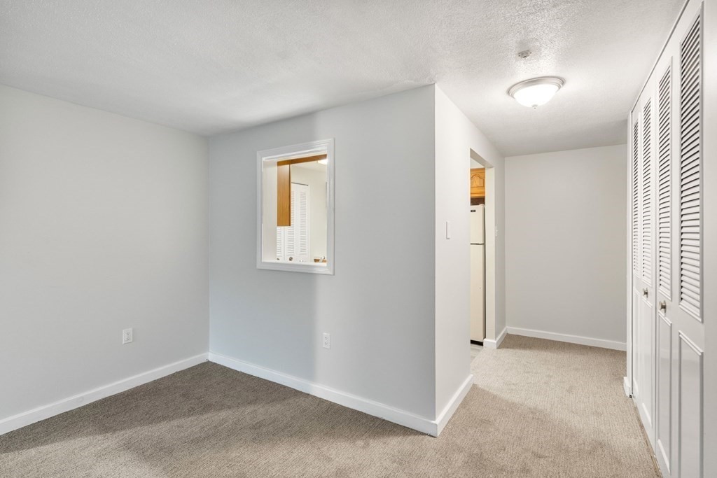 65 Greentree Lane # 32