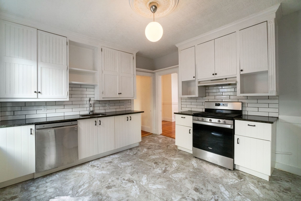 15 Taft Street # 2
