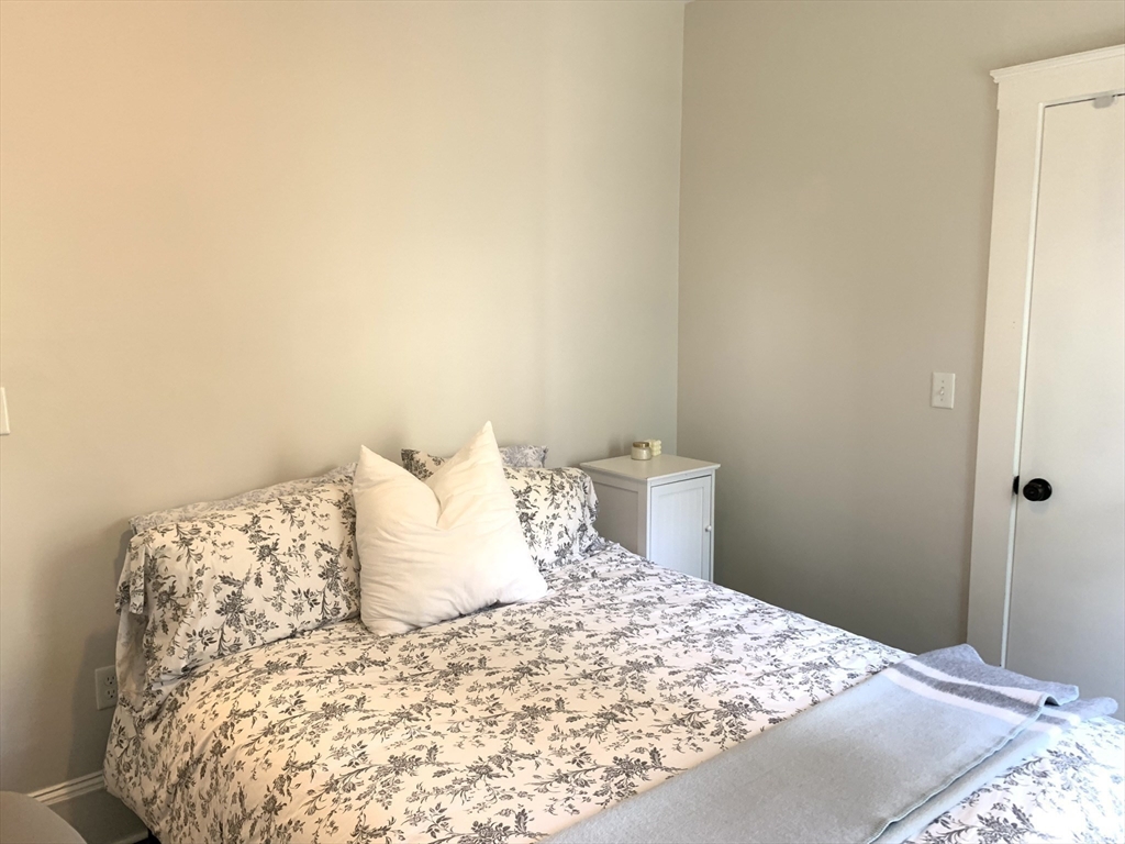 28 Fox Street # 2