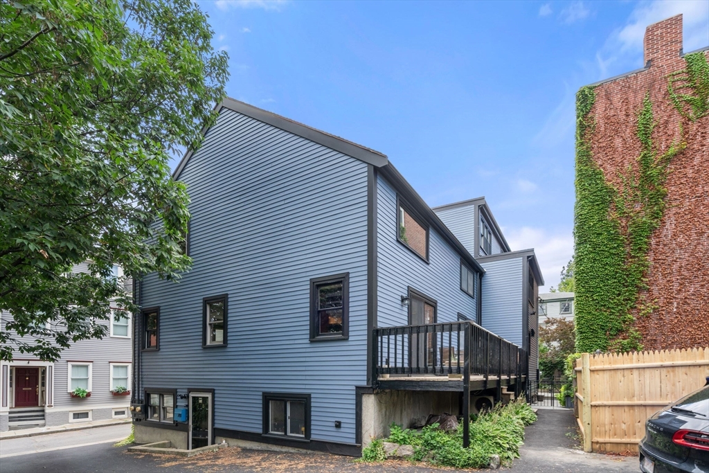 7-9 Putnam Street # A